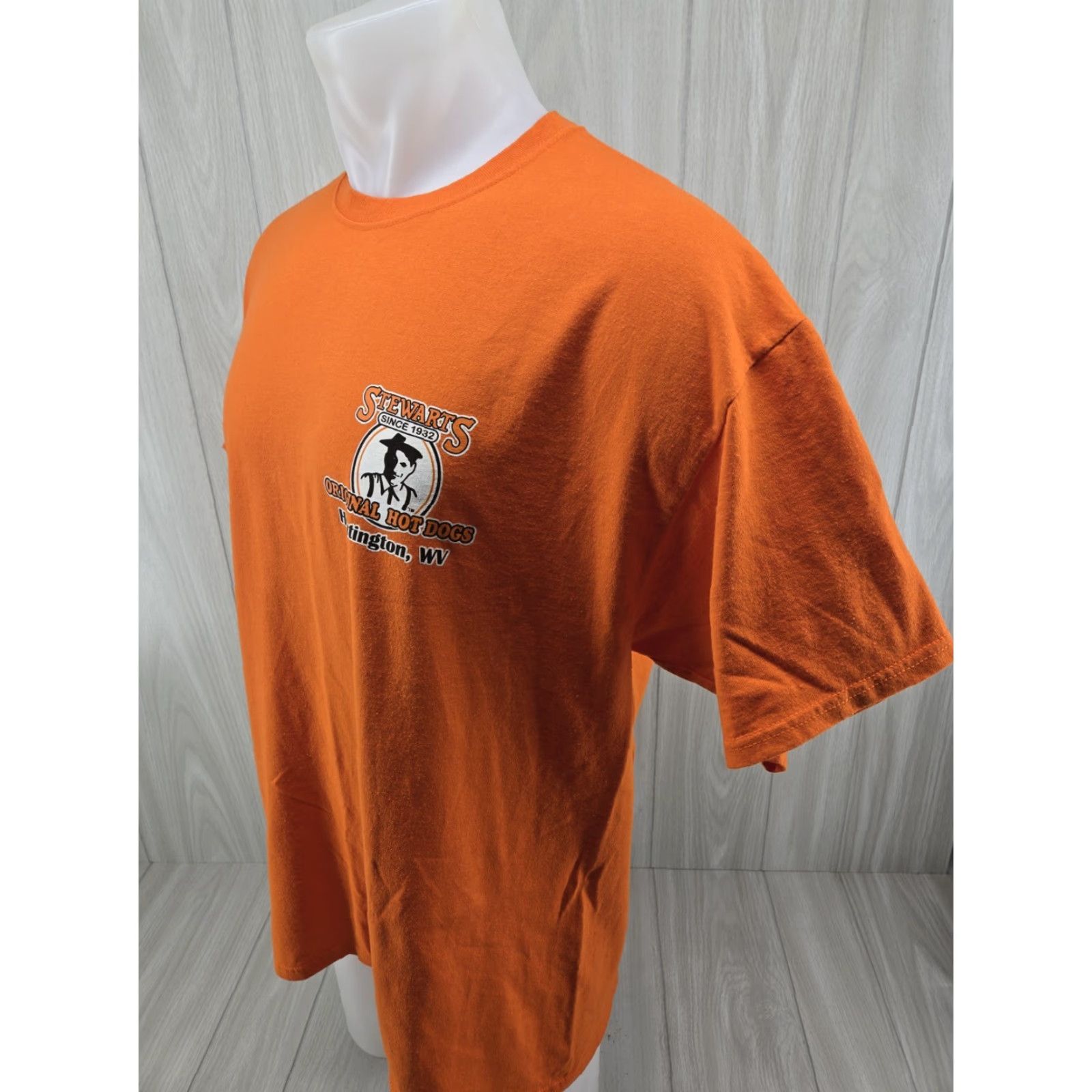 Jerzees STEWART'S ORIGINAL HOTDOGS Huntington WV Short Sleeve T-Shirt Orange - XL - Men - Jerzees Regular Fit Size US XL / EU 56 / 4 - 4 Thumbnail