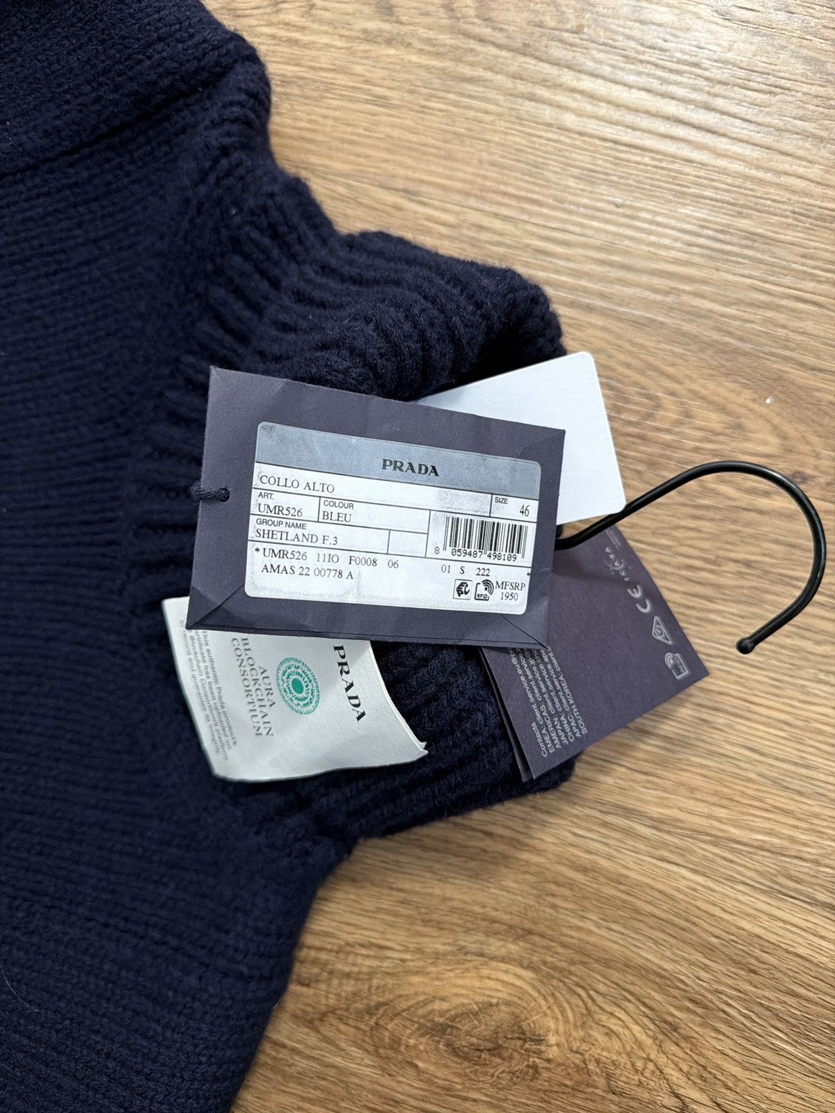 Prada Prada Navy Wool Turtleneck Size US S / EU 44-46 / 1 - 3 Thumbnail