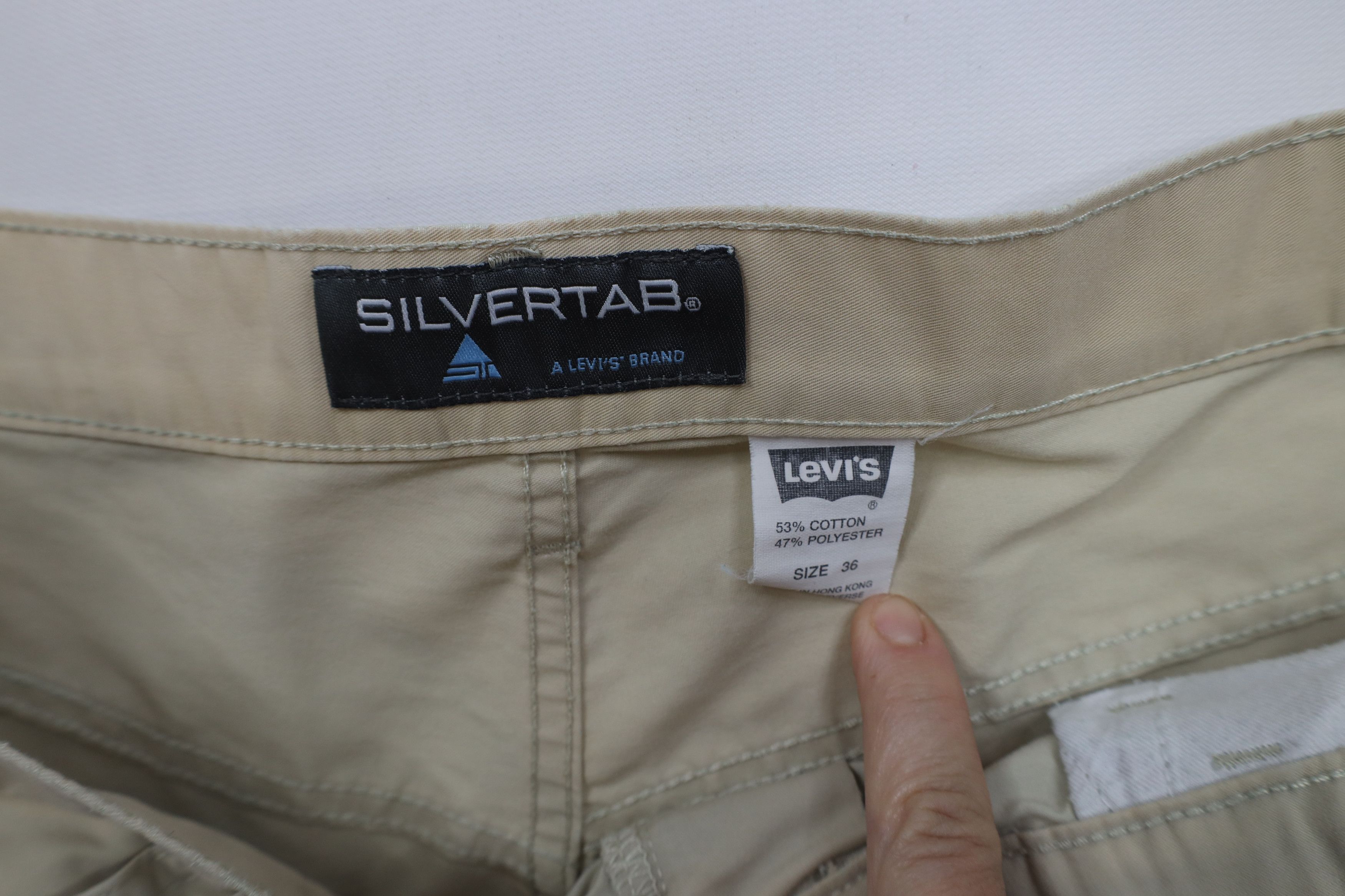 Levi's × Vintage Vintage 90s Levis SilverTab Loose Fit Cargo Shorts Beige Size US 36 / EU 52 - 7 Thumbnail