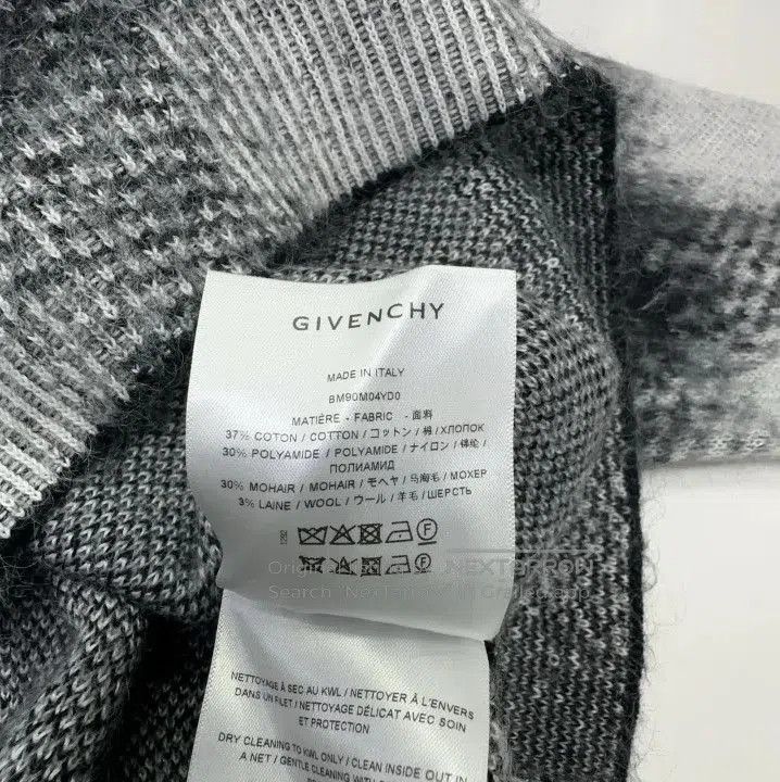 Givenchy Givenchy SS23 Color Block Crewneck Sweater. Size US L / EU 52-54 / 3 - 4 Thumbnail