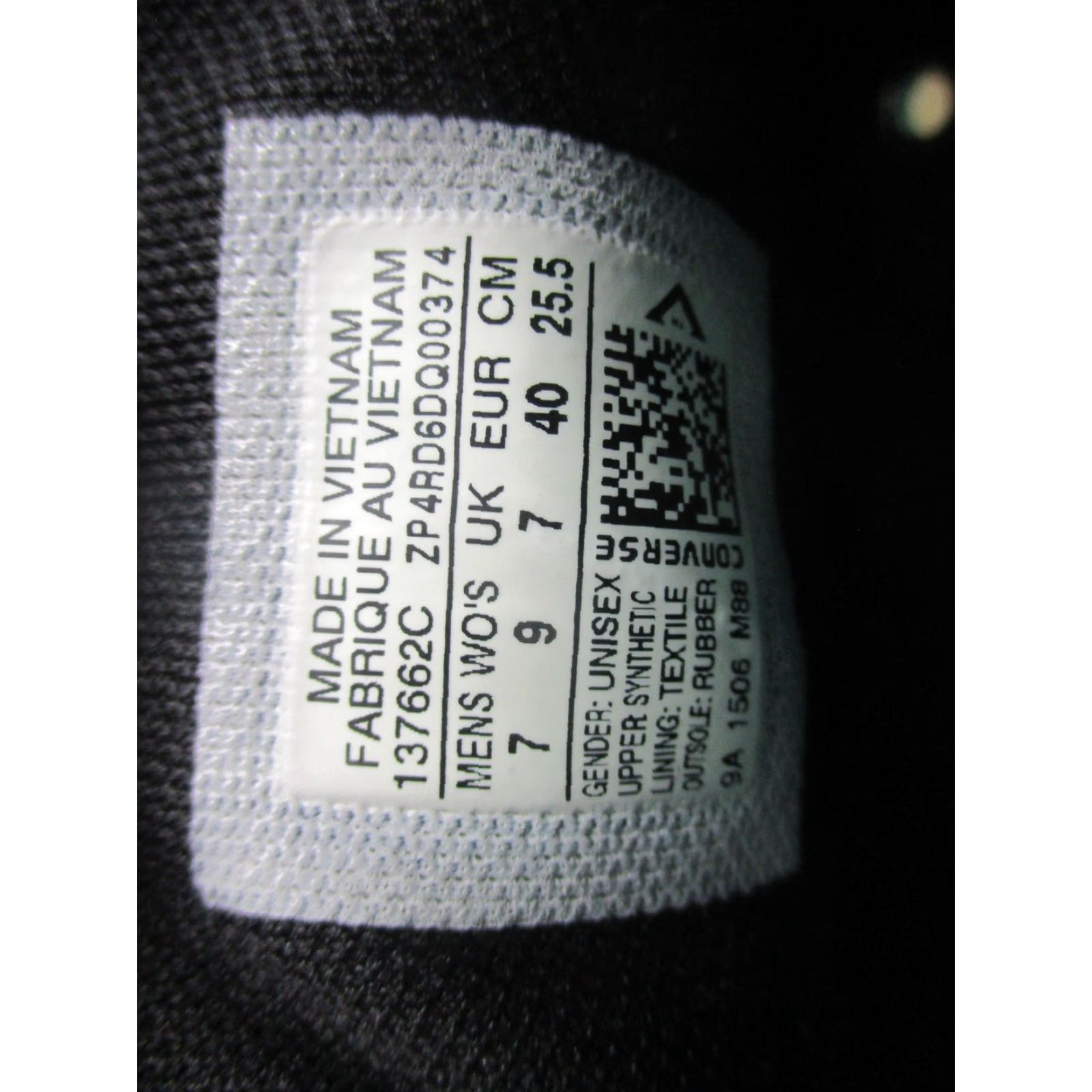 Converse Converse Chuck Taylor All Star Shoes Mens Size 7 Womens 9 Black Low Top 137662C Size M / US 6-8 / IT 42-44 - 4 Thumbnail