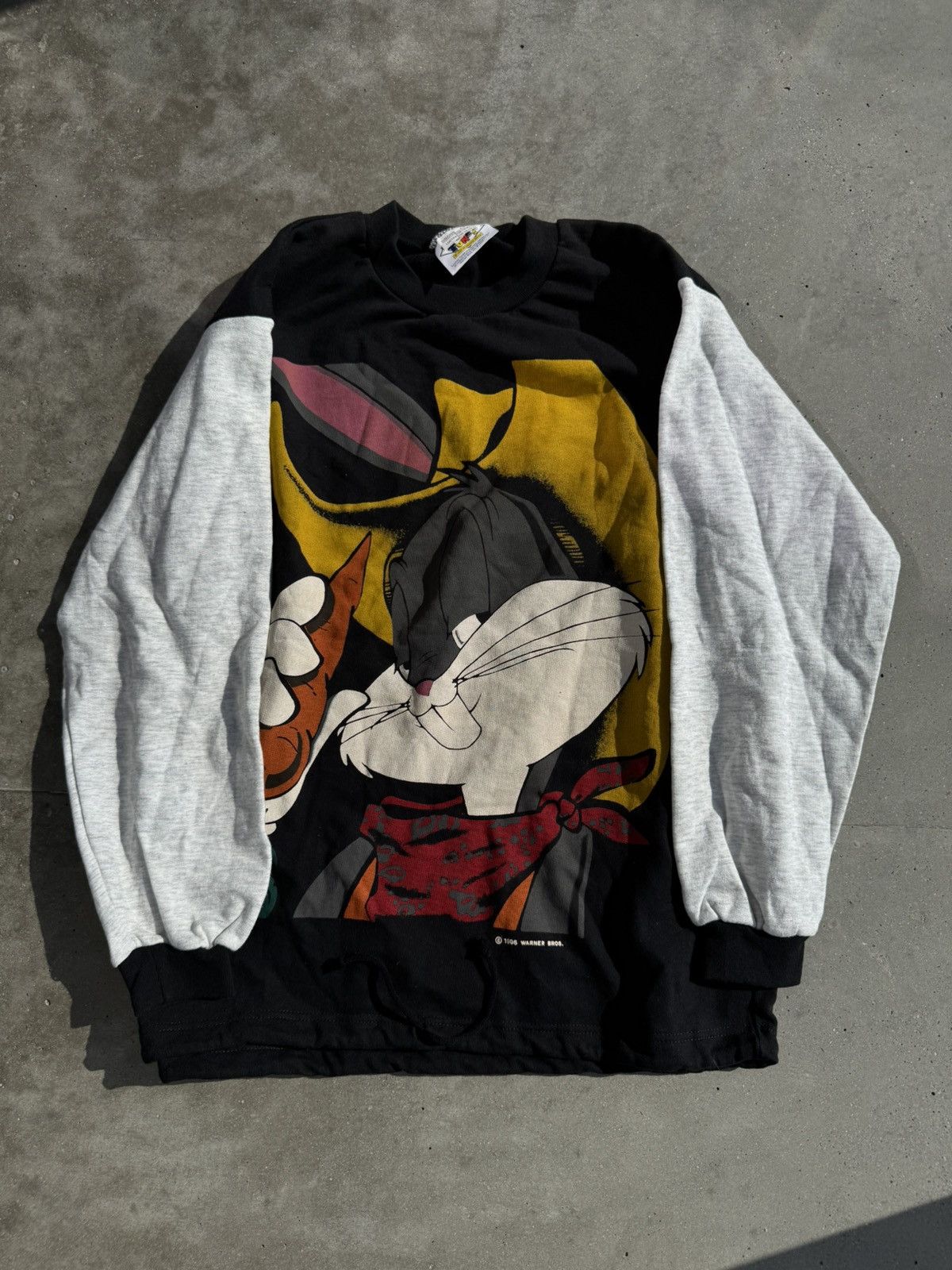 *VINTAGE* Bunny Bugs longsleeve