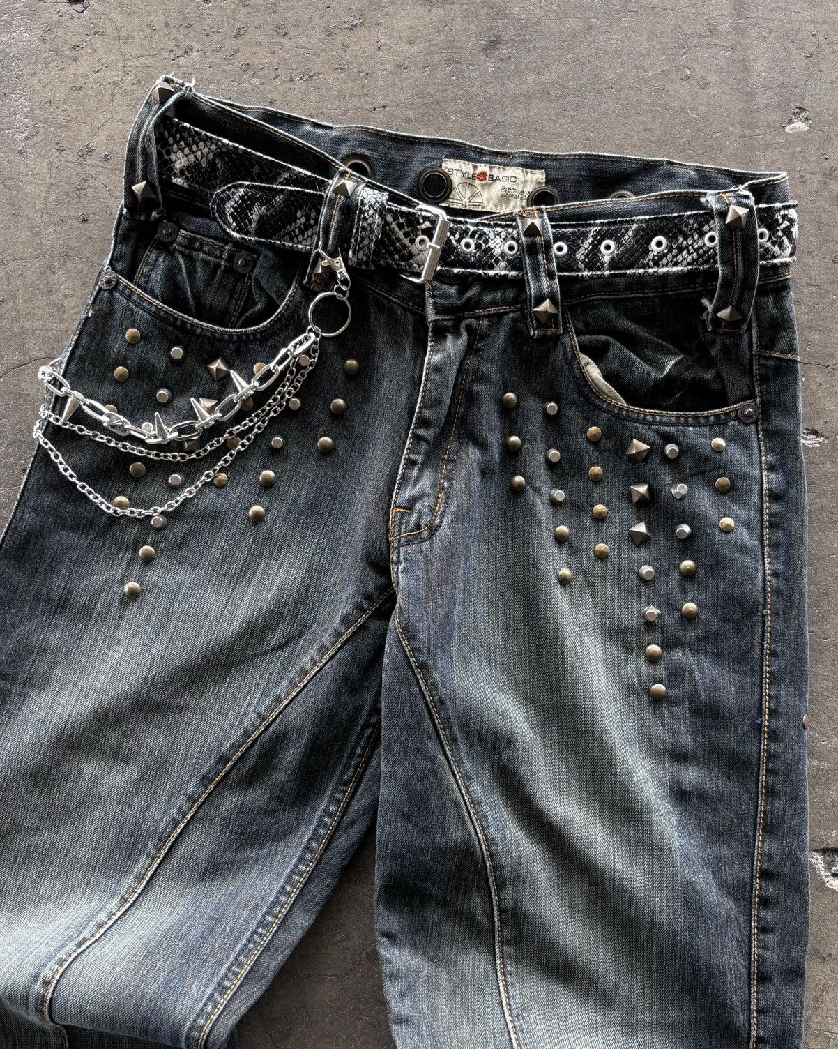 If Six Was Nine × Japanese Brand × Le Grande Bleu (L.G.B.) 2000s Style Basic Studded Denim Jeans Size US 29 - 3 Thumbnail