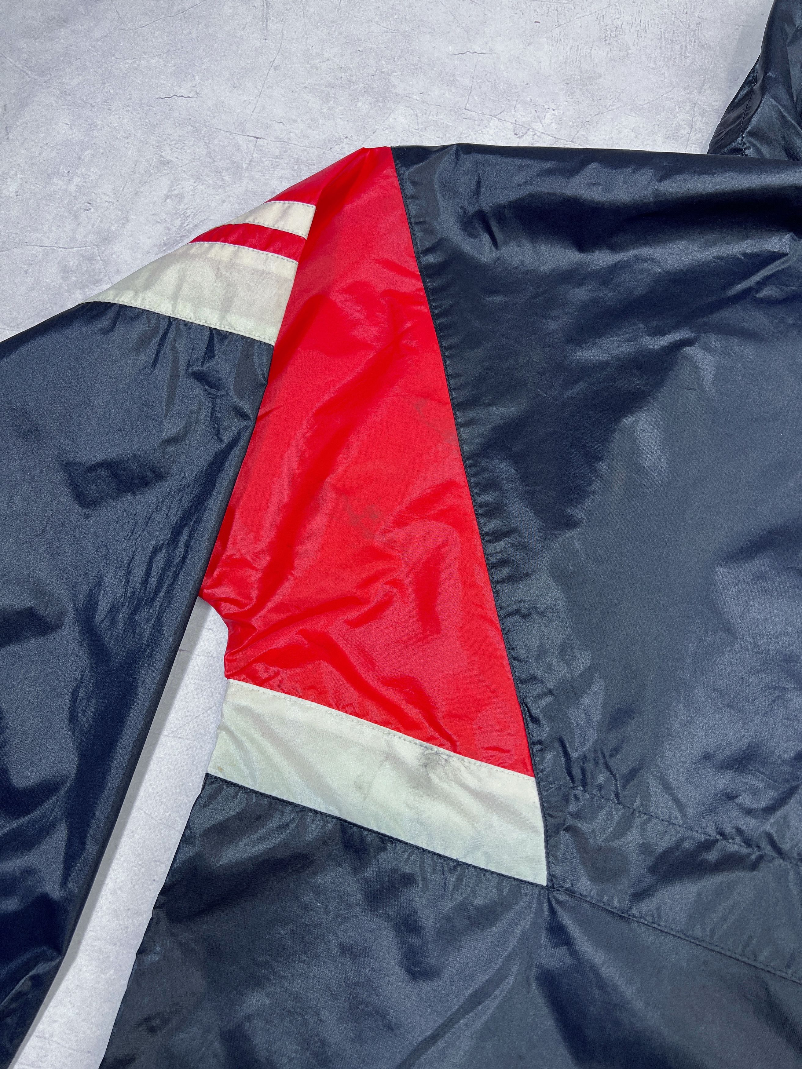 Adidas × Vintage Vintage Adidas Light Jacket Nylon Navy Blue & Red Size US M / EU 48-50 / 2 - 21 Thumbnail