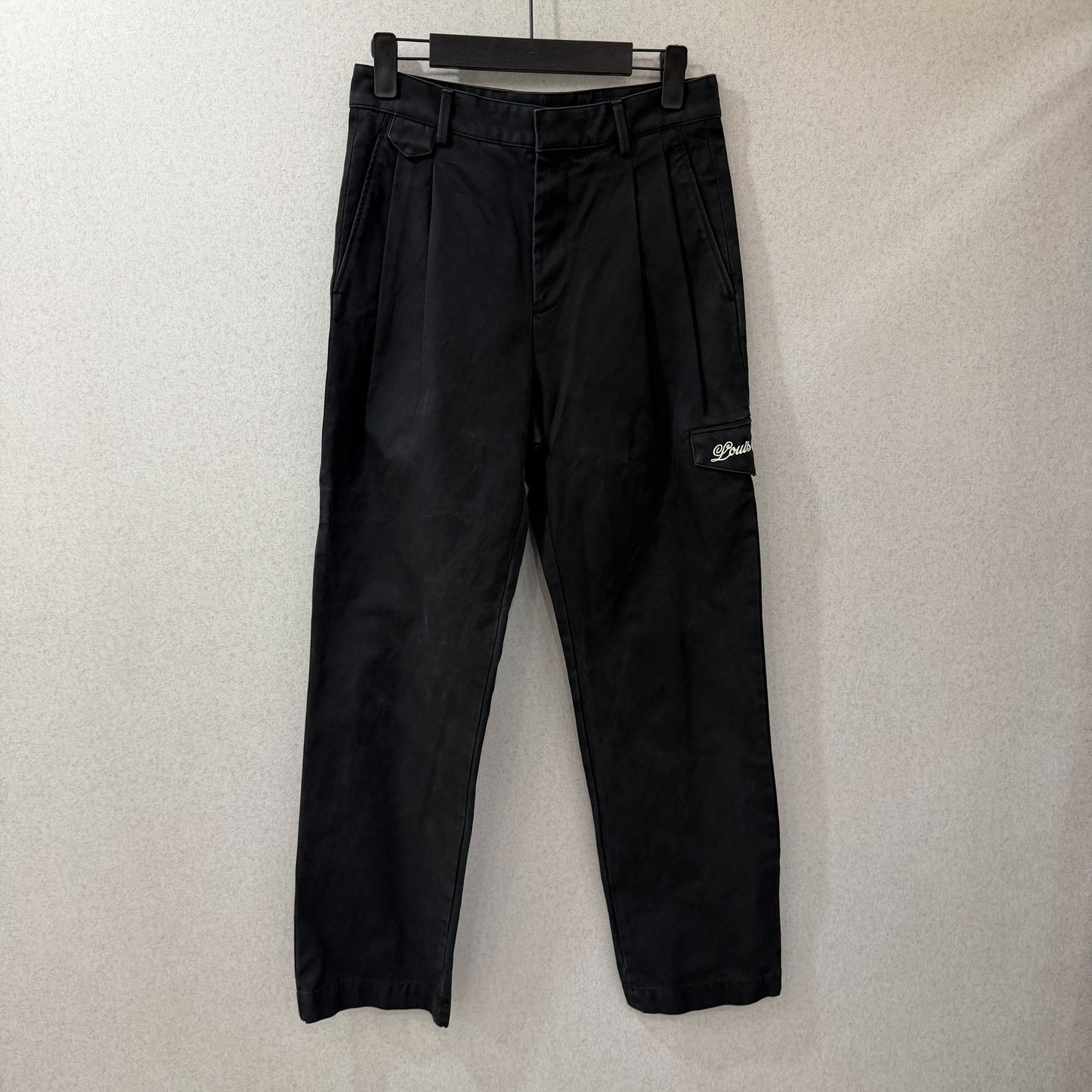 Louis Vuitton Louis Vuitton Casual Wool Casual Pants 34 Men Size US 34 / EU 50 - 1 Thumbnail