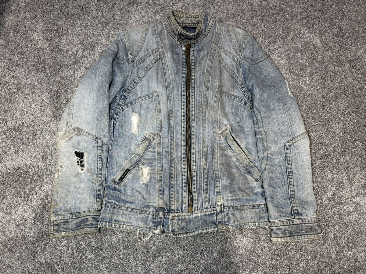 Dolce & Gabbana 2000’s Dolce & Gabbana distressed denim jacket G8090 Size US S / EU 44-46 / 1 - 1 Thumbnail