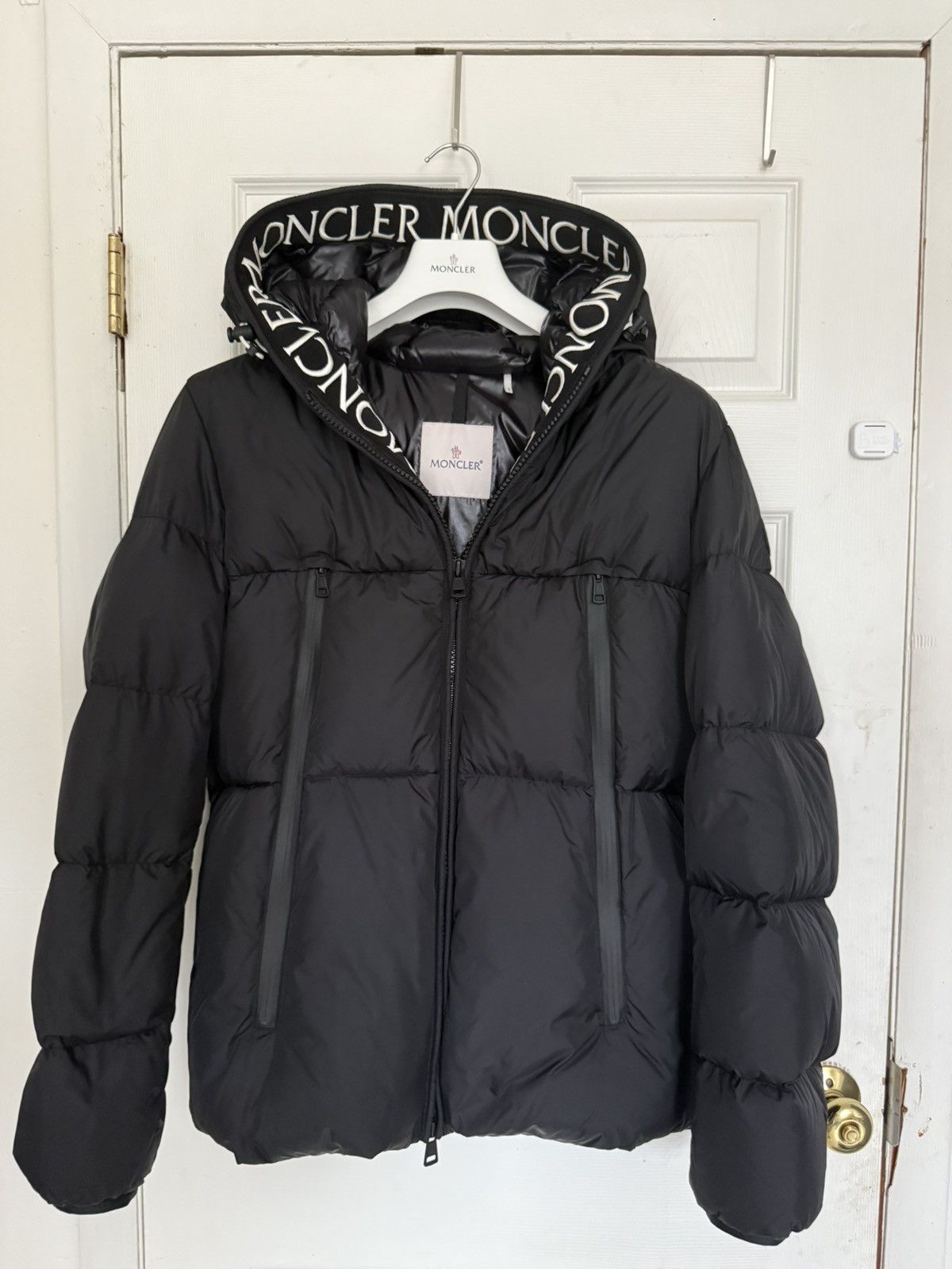 Moncler Moncler Down Jacket Size US L / EU 52-54 / 3 - 1 Thumbnail