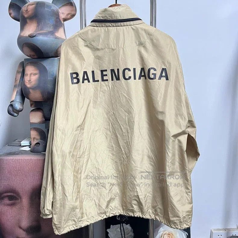 Balenciaga Balenciaga Back Logo Windbreaker N1935. Size US S / EU 44-46 / 1 - 2 Thumbnail