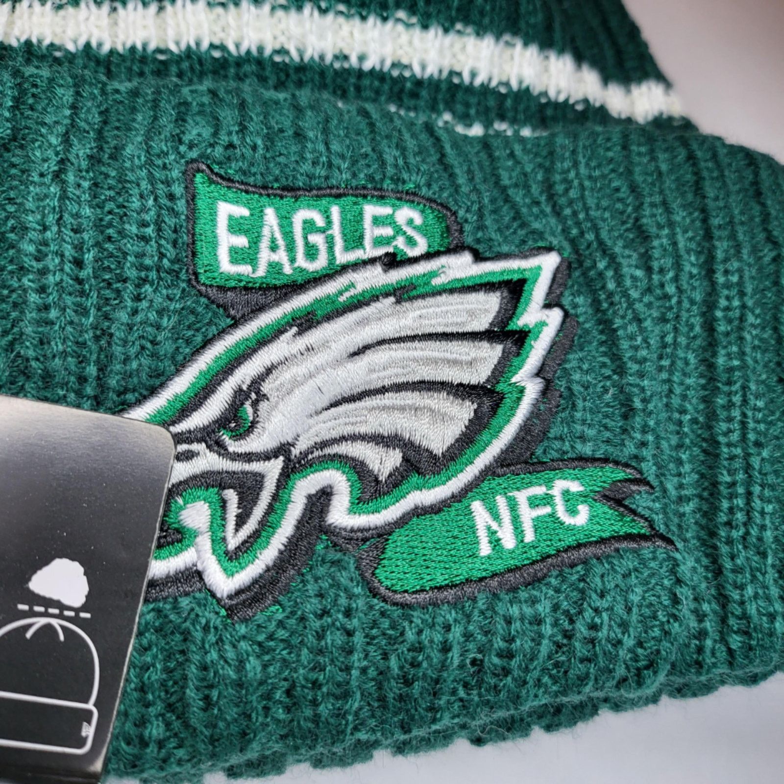 Other NWT Philadelphia Eagles NFL T-Shirt & Beanie Women's Size S Size S / US 4 / IT 40 - 3 Thumbnail