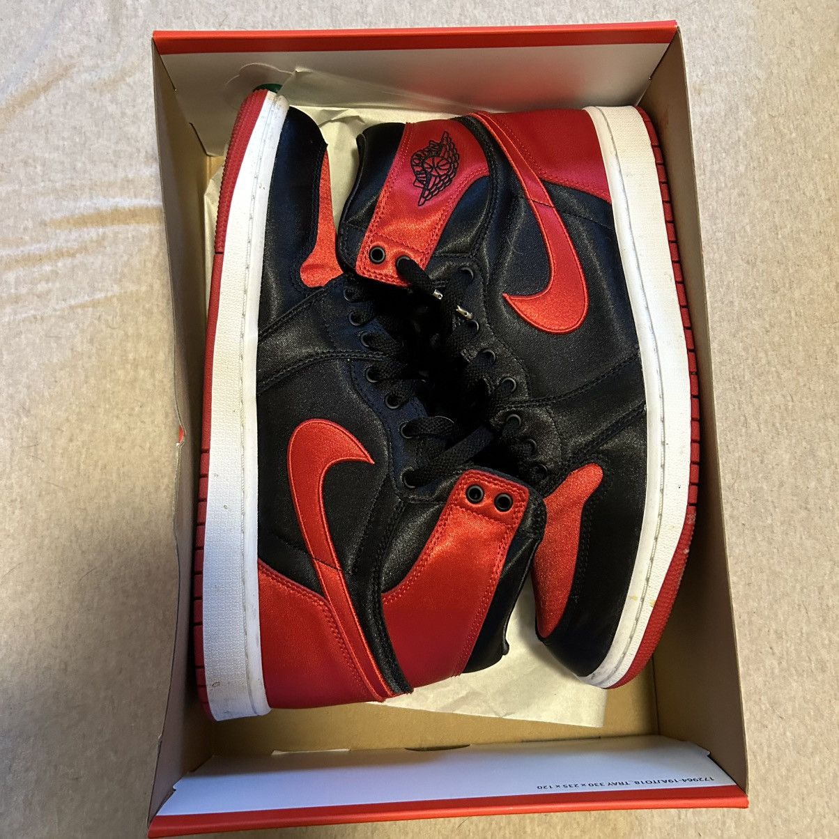 Jordan Brand Jordan 1 Retro High Satin Bred Size US 11.5 / IT 41.5 - 1 Thumbnail