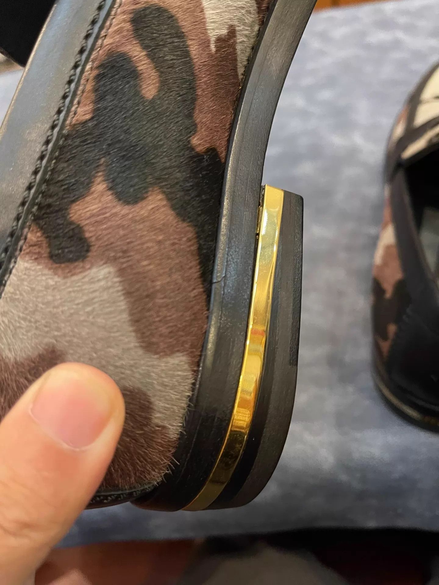 Versace Versace Shearling Camo Loafer 40 Sand Size US 7 / EU 40 - 8 Thumbnail