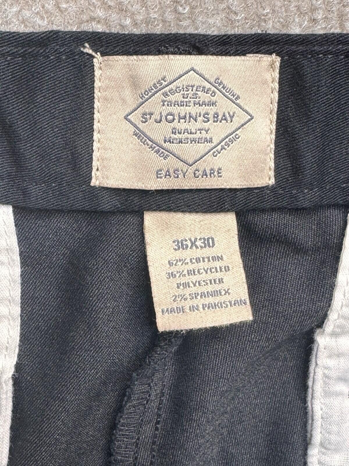 St. Johns Bay St. John's Bay Men's W36 x L30 Black Flat Front Chino [717] Size US 36 / EU 52 - 4 Thumbnail