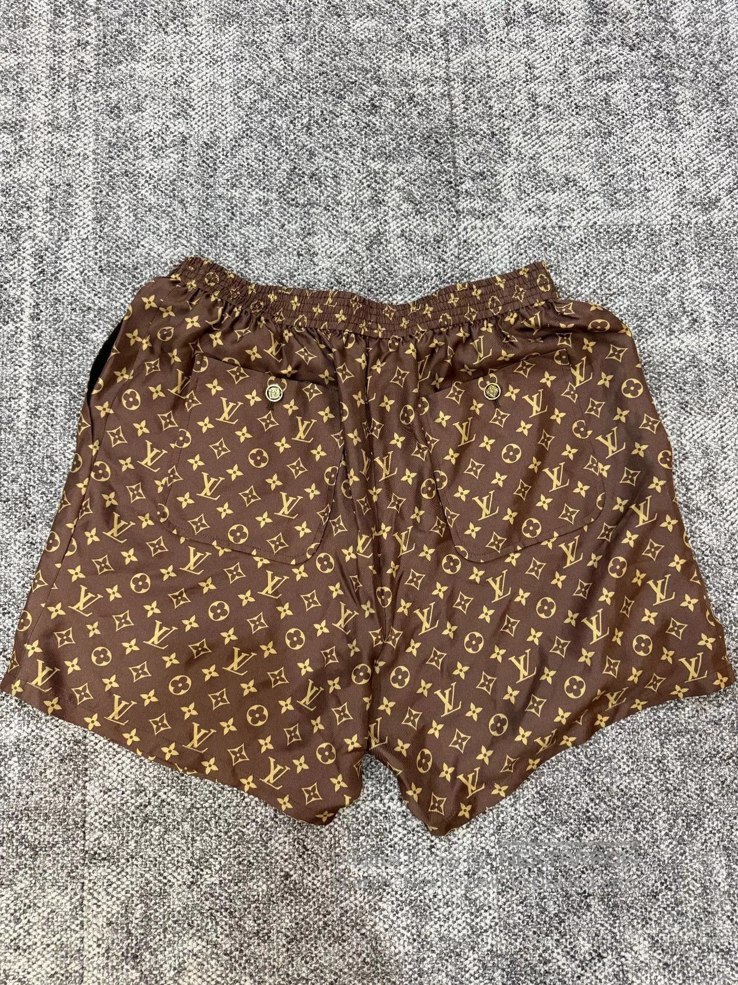 Louis Vuitton Louis Vuitton Monogram Shorts. Size US 30 / EU 46 - 8 Thumbnail