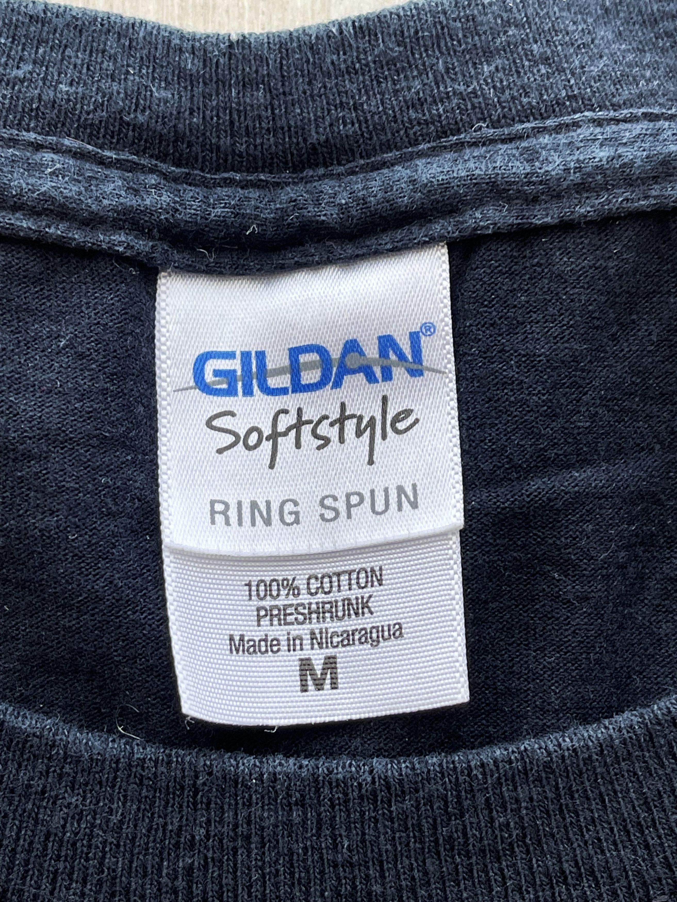 Gildan × Vintage Scare Bear and Friends. Vintage T-shirt Size US M / EU 48-50 / 2 - 3 Thumbnail