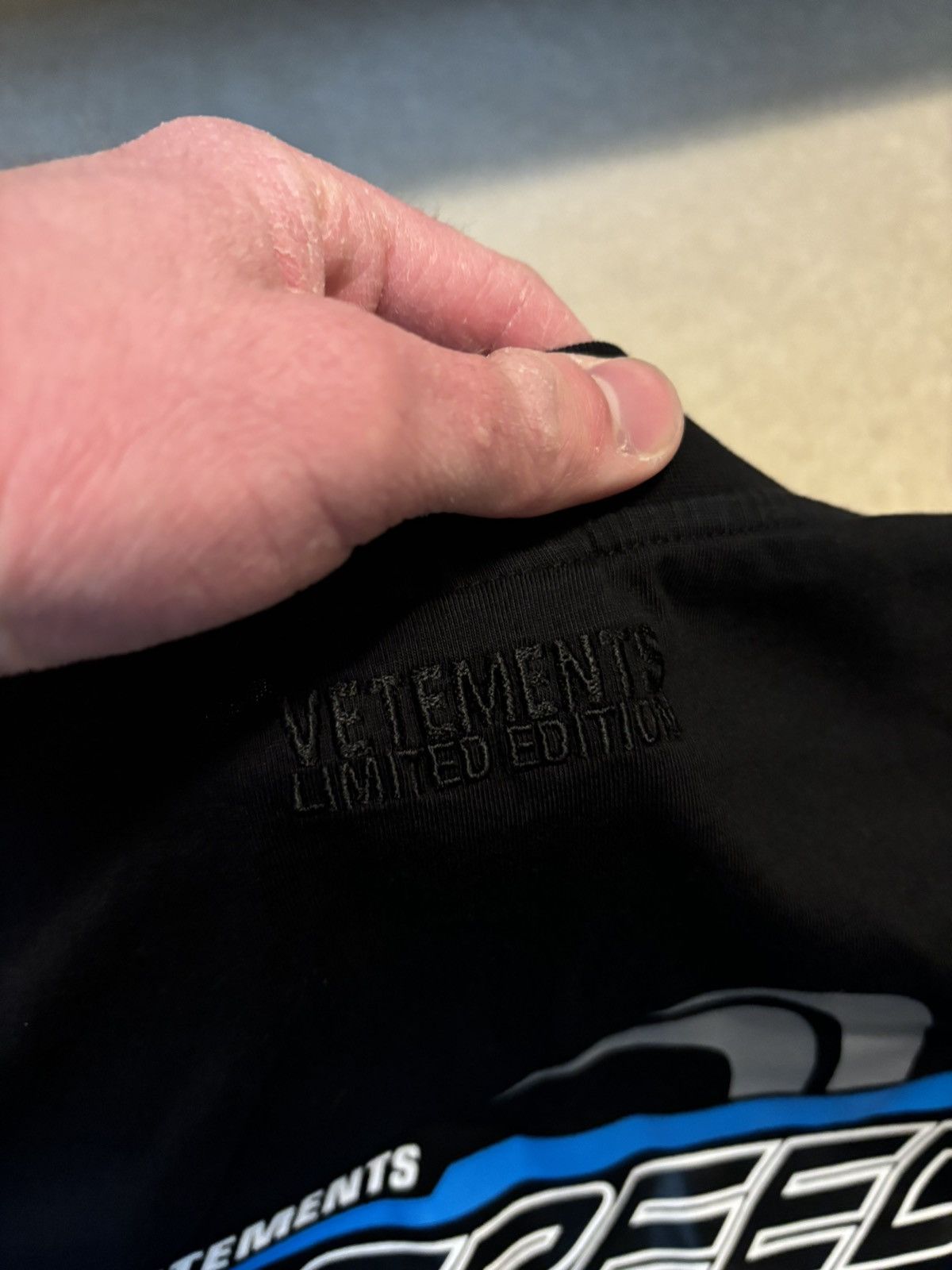 Vetements Vetements Hi Speed Fashion Logo Oversized Tee Black Size US XL / EU 56 / 4 - 13 Thumbnail