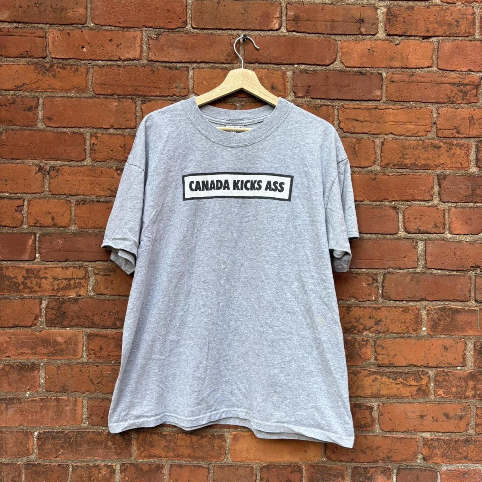 Gildan vintage west 49 Canada kicks ass t shirt 00s XL Size US XL / EU 56 / 4 - 1 Thumbnail