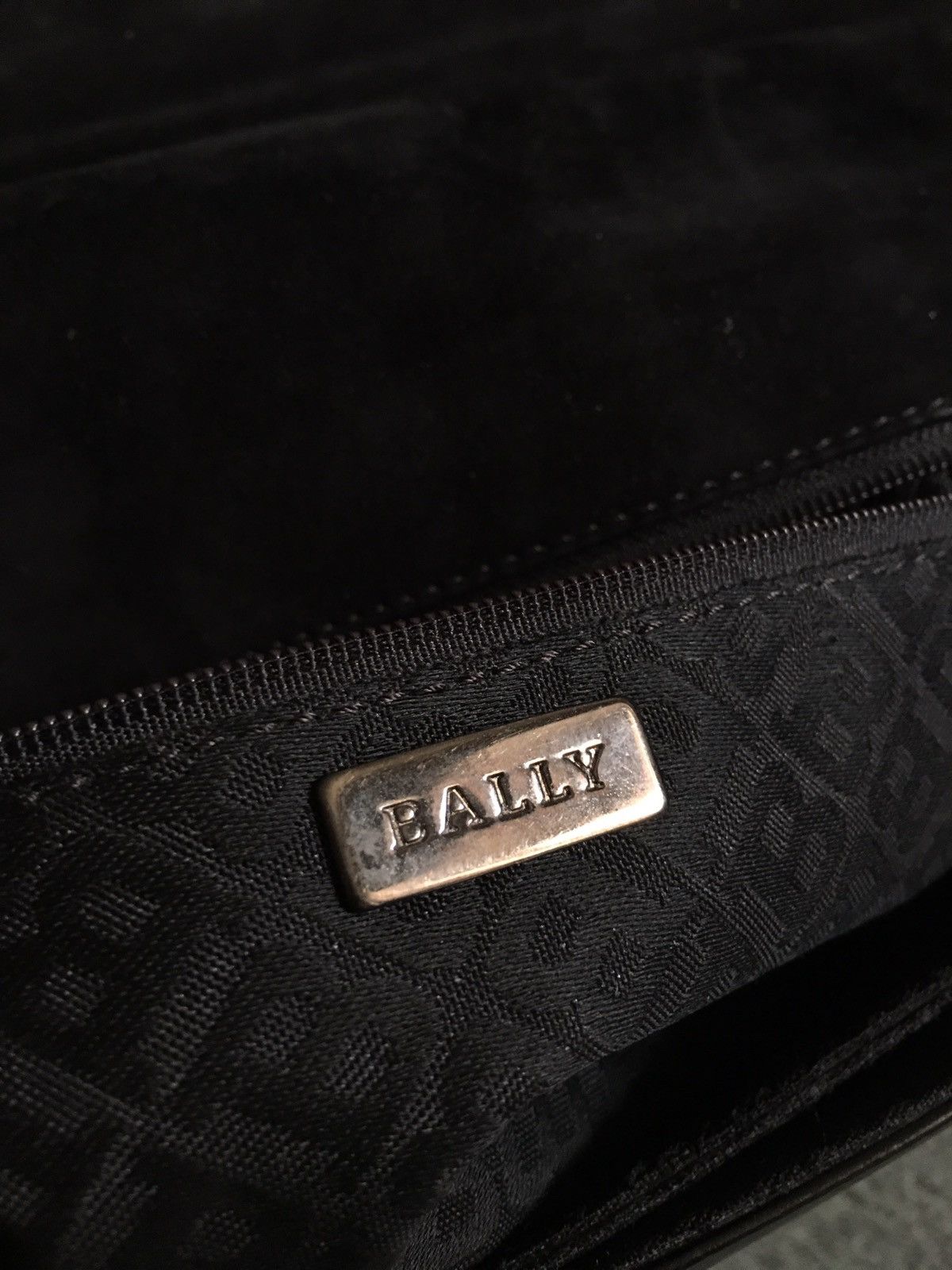 Bally BALLY Switzerland Black Patent Leather Shoulder Bag Size ONE SIZE - 13 Thumbnail
