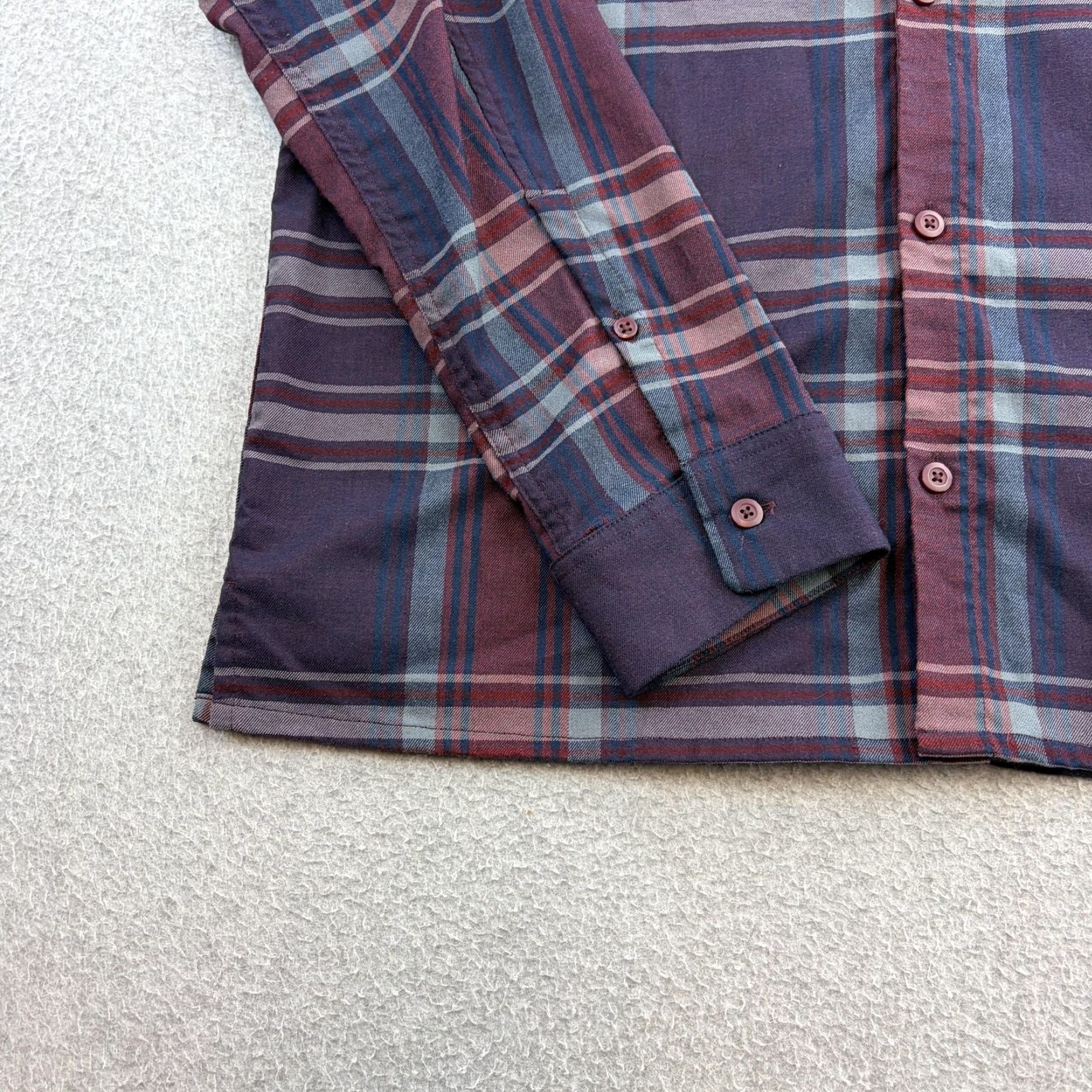 Lululemon Lululemon Shirt Mens Large Purple Plaid Long Sleeve Button Up Stretch Casual Shirt Size US L / EU 52-54 / 3 - 7 Thumbnail