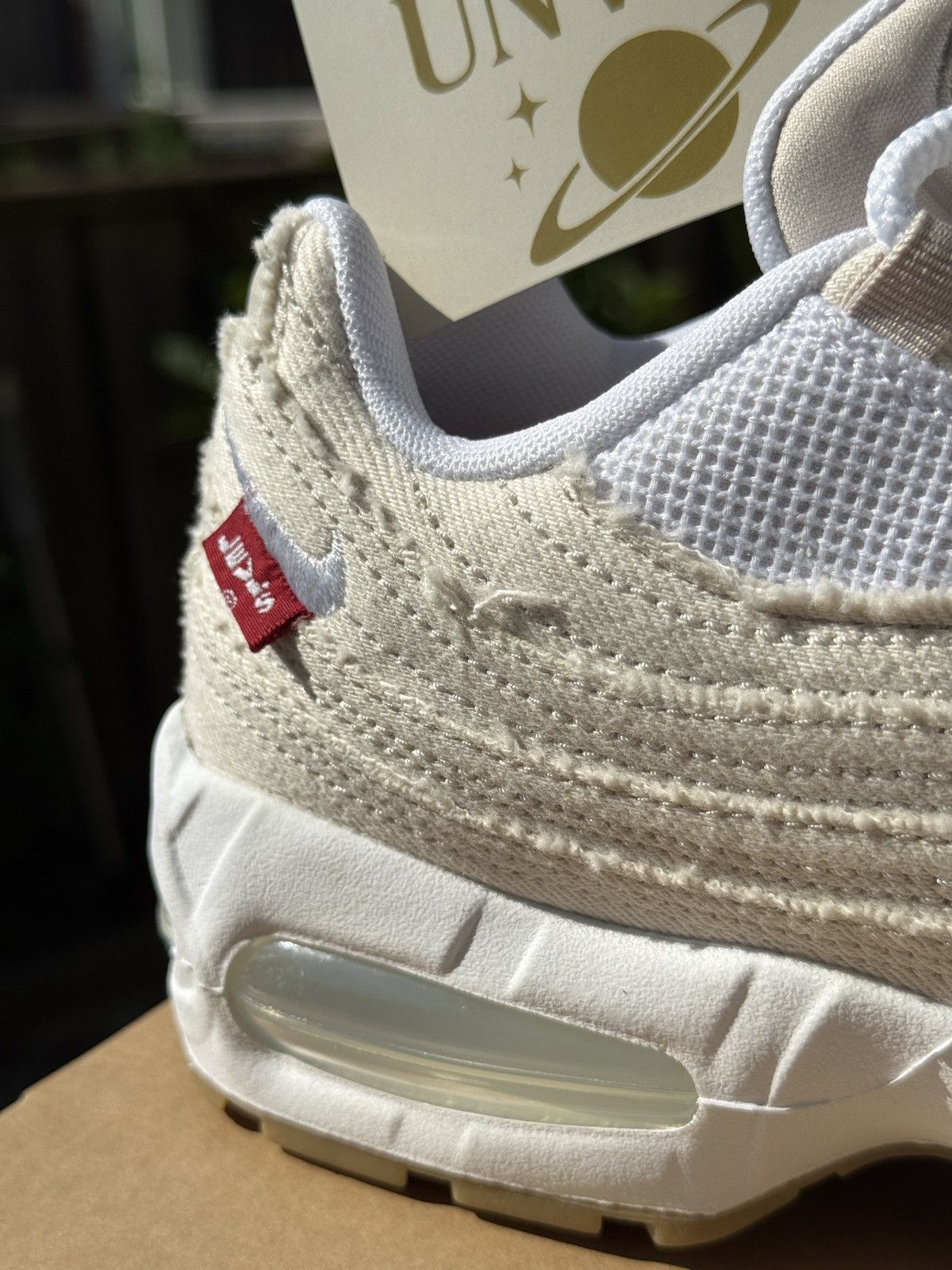 Levi's × Nike Nike x Levi’s Air max 95 OG “ White “ Size US 6.5 / EU 39-40 - 2 Thumbnail