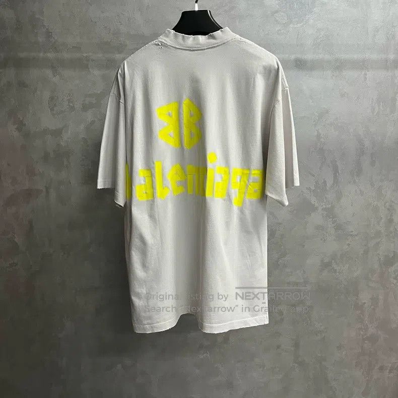 Balenciaga Balenciaga White Letter Graphic Print Short Sleeve Size US M / EU 48-50 / 2 - 7 Thumbnail