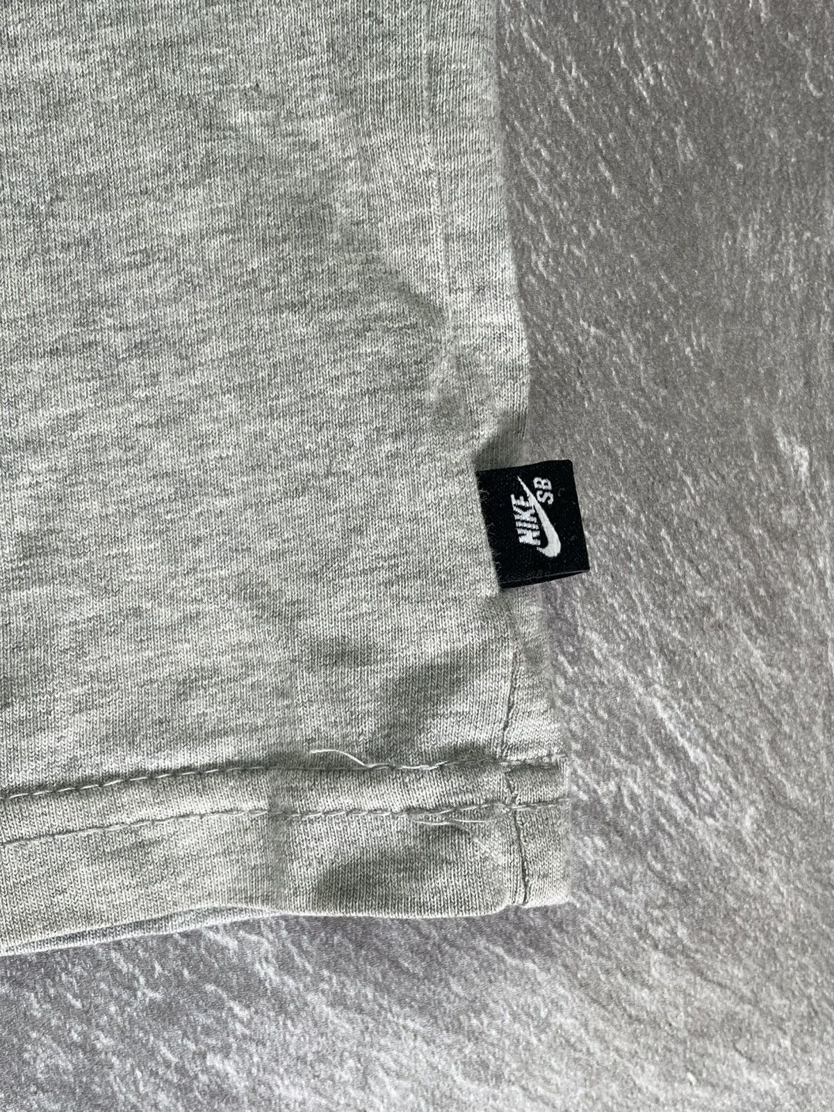 Nike SB Nike Sb Center Big Logo Dunk Tee Gray Size S Size US S / EU 44-46 / 1 - 3 Thumbnail