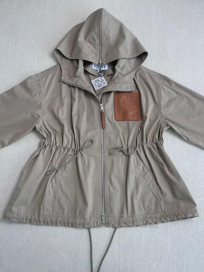 Loewe Loewe FW22 Chest Pocket Hooded Zip-Up Drawstring Waist Jac Size XS / US 0-2 / IT 36-38 - 1 Thumbnail