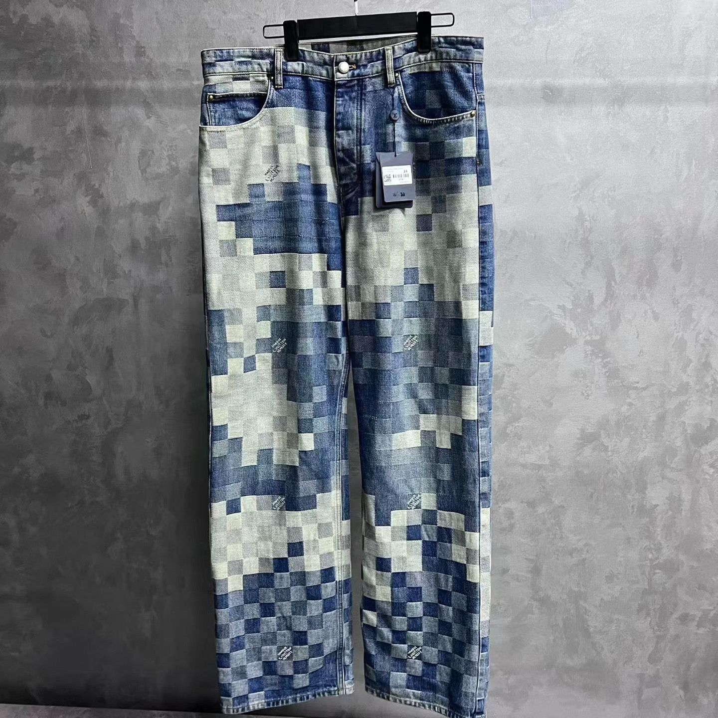 Louis Vuitton Louis Vuitton Plaid Oversized Blue Denim Jeans 28 Men Size US 28 / EU 44 - 1 Thumbnail
