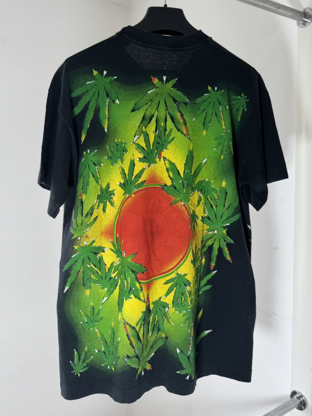 Bob Marley Vintage 1999 BOB MARLEY OVERPRINTED WEED RAP TEE Size US L / EU 52-54 / 3 - 10 Thumbnail