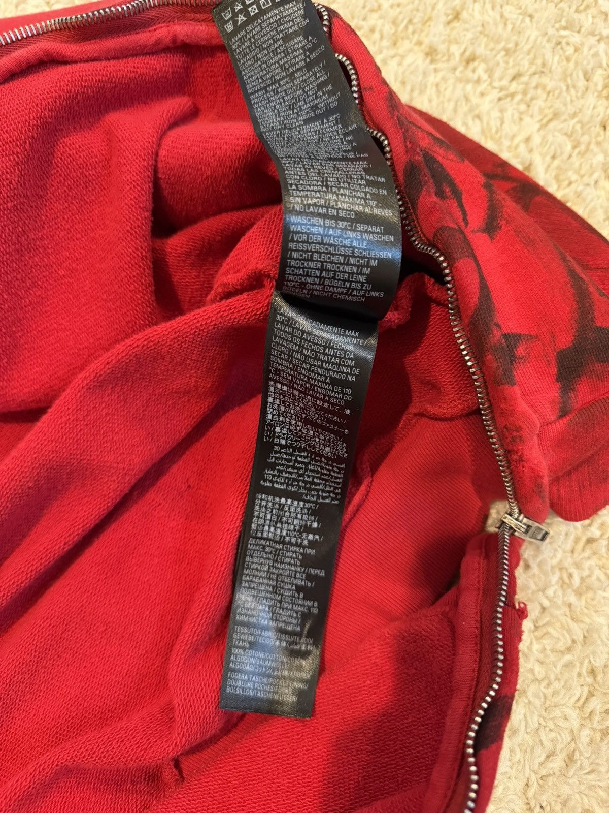 Balenciaga Balenciaga Skater Graffiti Zip Hoodie in Red Mudshow Size US S / EU 44-46 / 1 - 13 Thumbnail