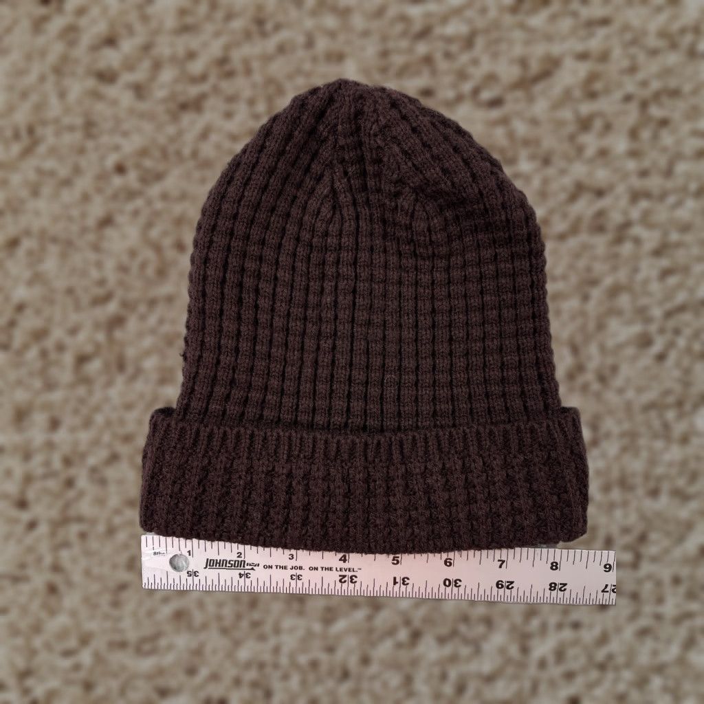 Forever 21 FOREVER 21 Beanie Hat Adult One Size Purple Knit 100% Acrylic Winter Snow Ski Logo Beanie Mens Fathers Day 90s? Size ONE SIZE - 1 Thumbnail
