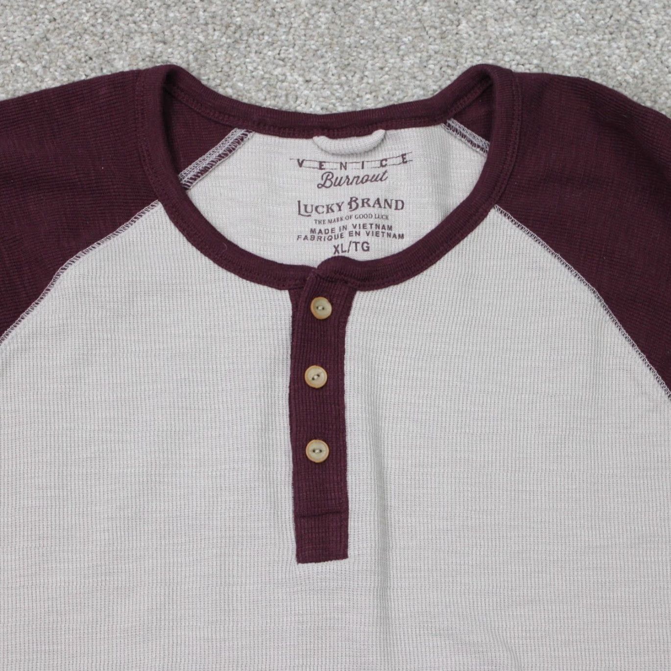 Lucky Brand Lucky Brand Shirt Mens XL Gray/Red Venice Burnout Henley Long Sleeve Pullover Size US XL / EU 56 / 4 - 4 Thumbnail