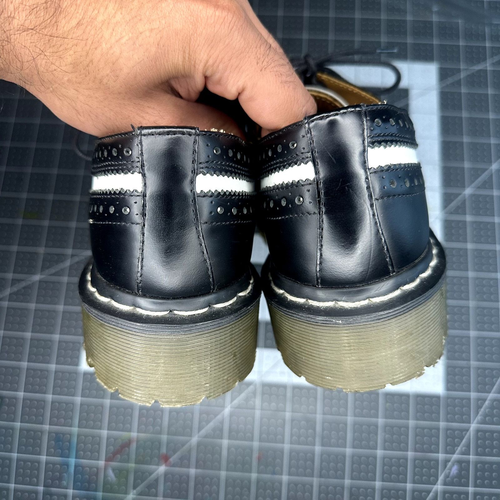 Dr. Martens Dr Martens Brogue Shoe Size US 8 / EU 41 - 5 Thumbnail