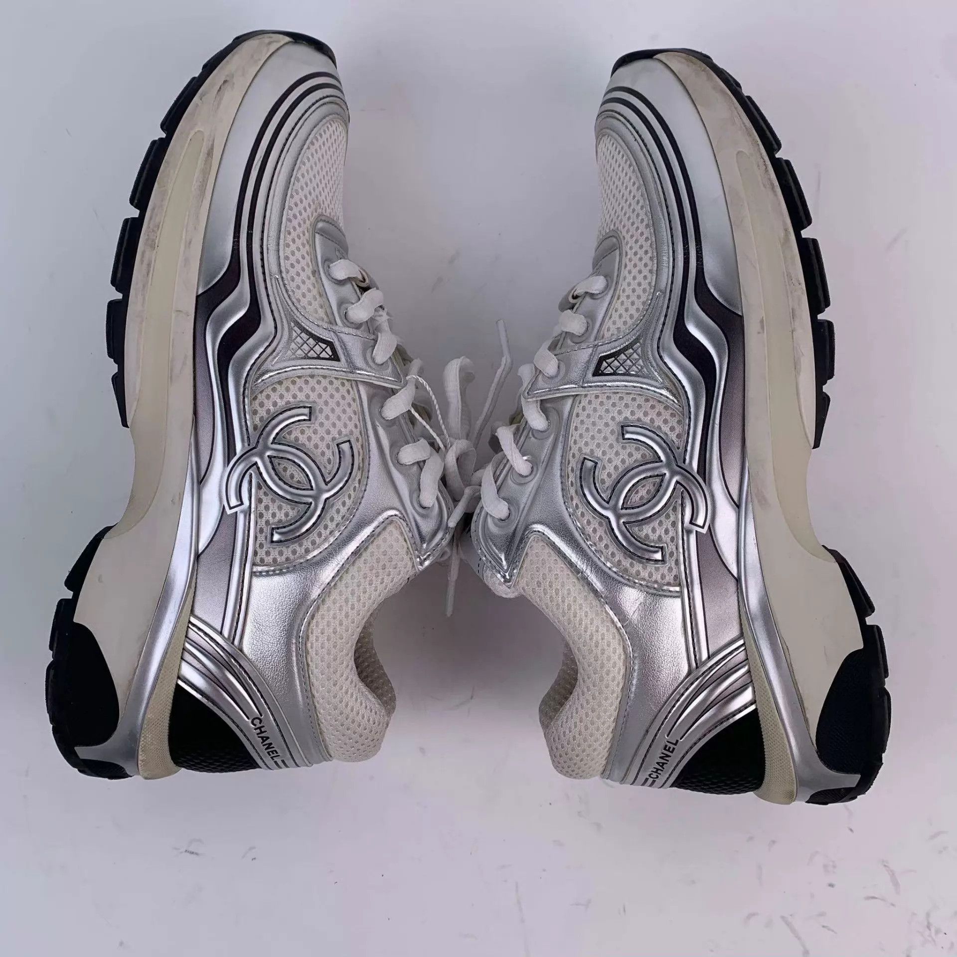 Chanel CHANEL Silver Horn King sneakers 38 260423ZXYMM01 Size US 7.5 / IT 37.5 - 3 Thumbnail