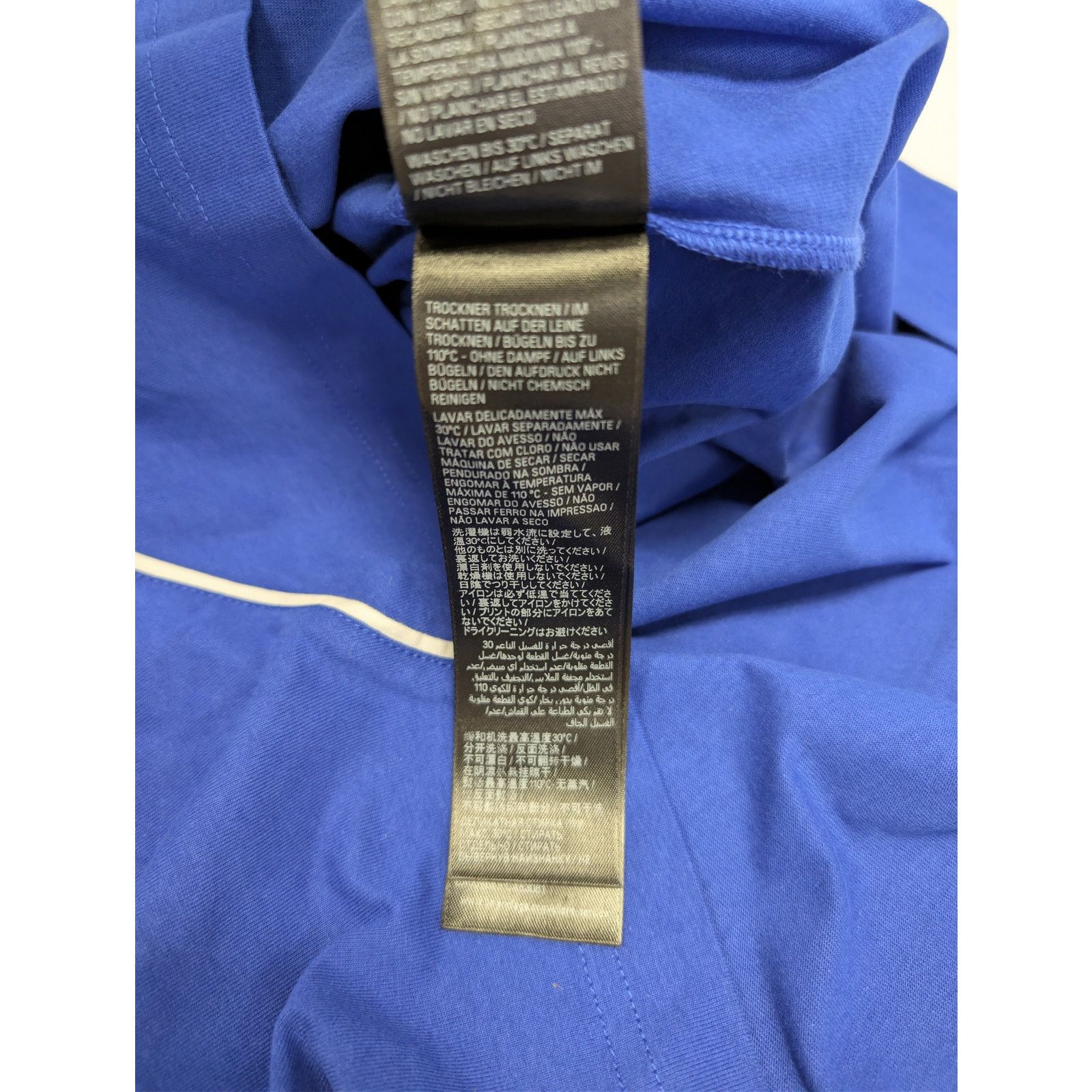 Balenciaga o1rshd1 Oversized Soccer T-Shirt Dry Jersey in Blue Size US M / EU 48-50 / 2 - 17 Thumbnail