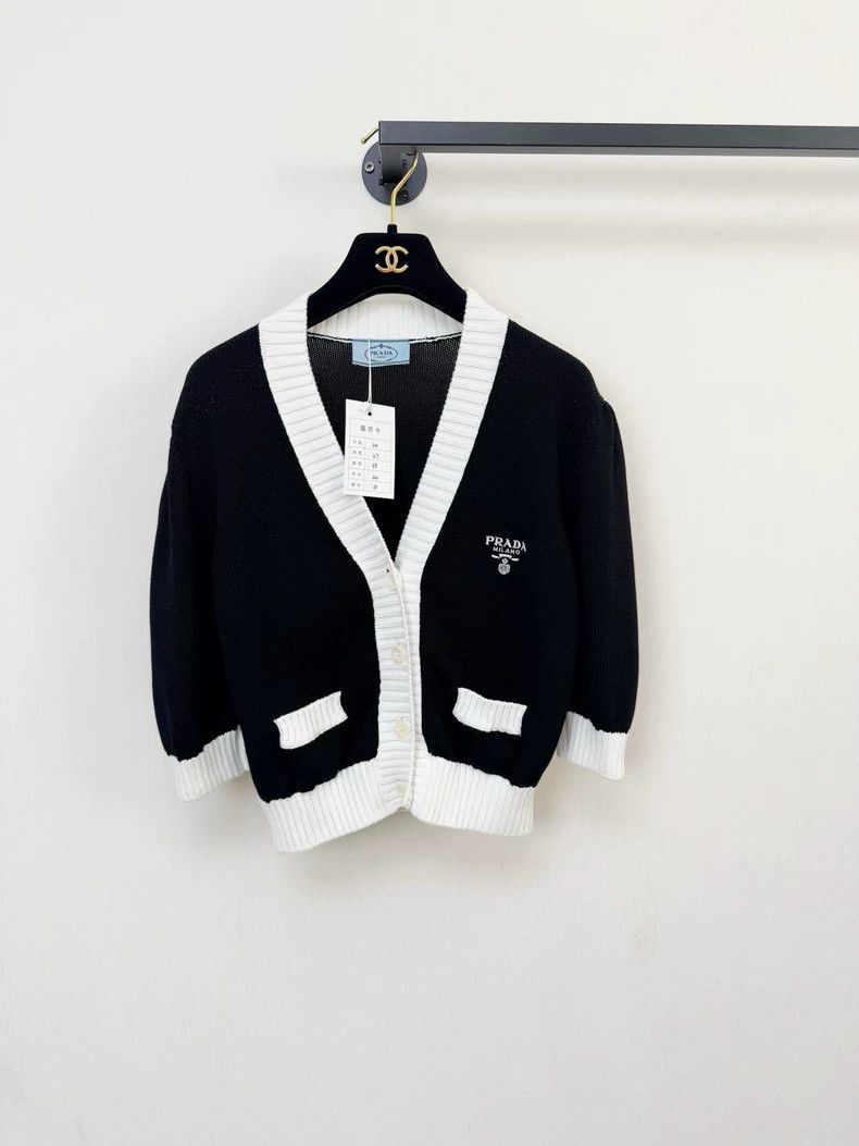 Prada Prada Classic black and white cardigan jacket 2502-Nextarro Size US XXS / EU 40 - 1 Thumbnail