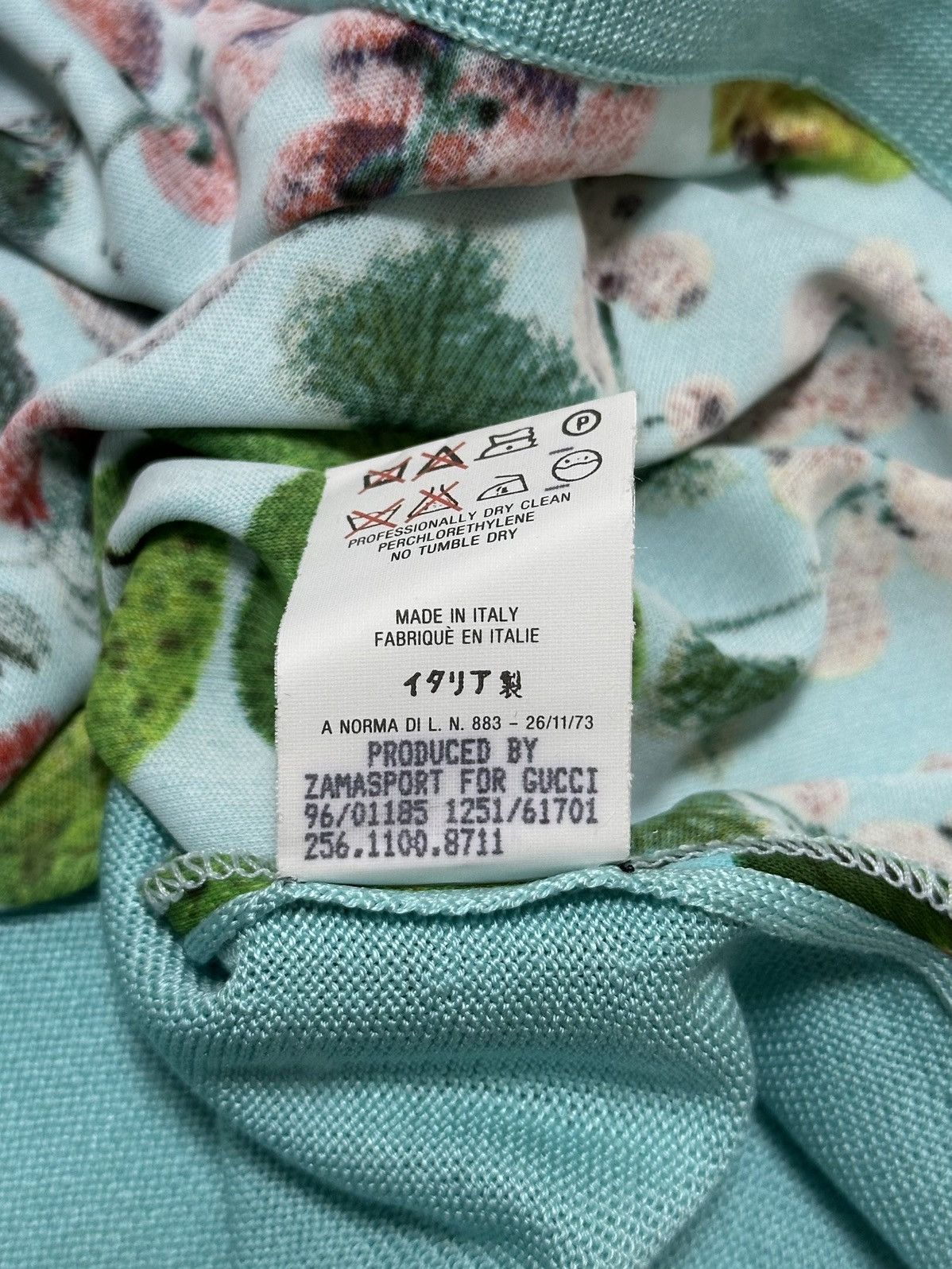 Gucci GUCCI Spring Summer 1996 Fruit Print V-neck Knit Pullover Size M / US 6-8 / IT 42-44 - 8 Thumbnail