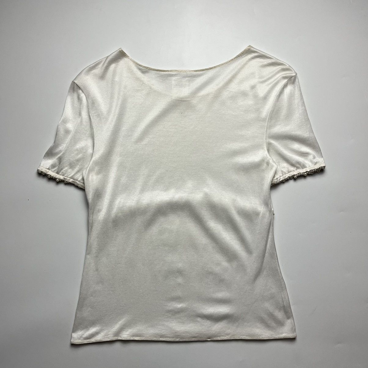 Chanel CHANEL 2016 Pearl Embellished Short Sleeve Top - Cream Size XXS / US 00 / IT 34 - 9 Thumbnail