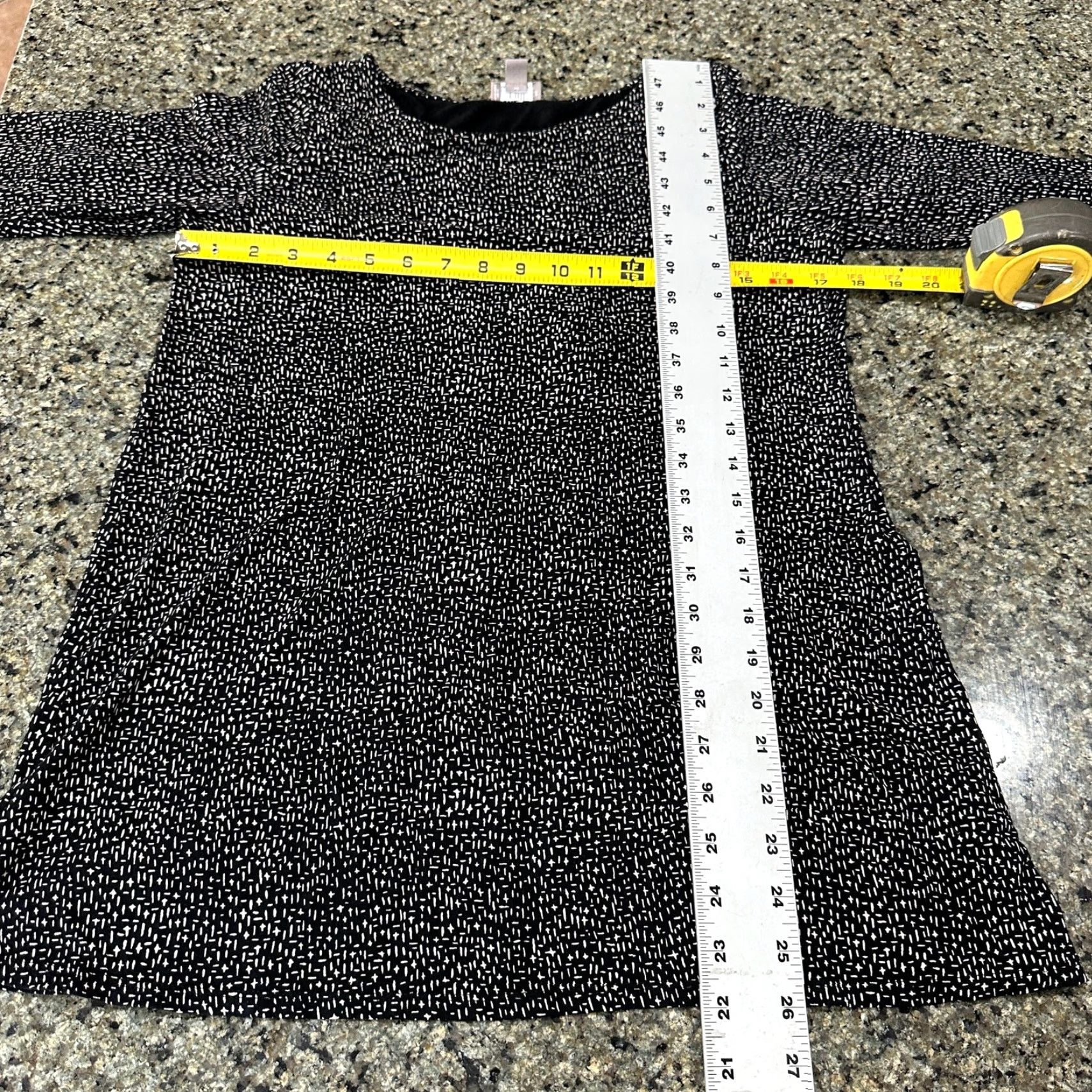 J. Jill J. Jill Tunic Blouse S Black White Micro Print Long Sleeve Office Chic Shirt Womens Regular Geometric Pullover Round Neck Vintage? No Size S / US 4 / IT 40 - 5 Thumbnail