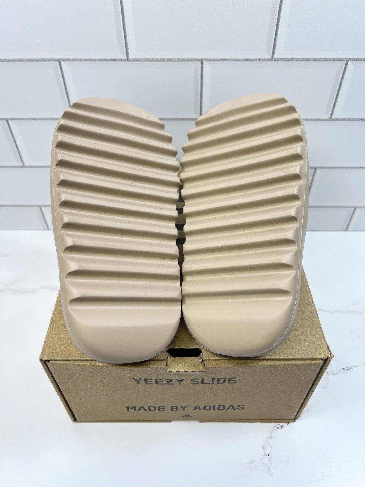 Adidas Adidas Yeezy Boost Slides Slide Sandals Slippers Size US 7.5 / IT 37.5 - 4 Thumbnail