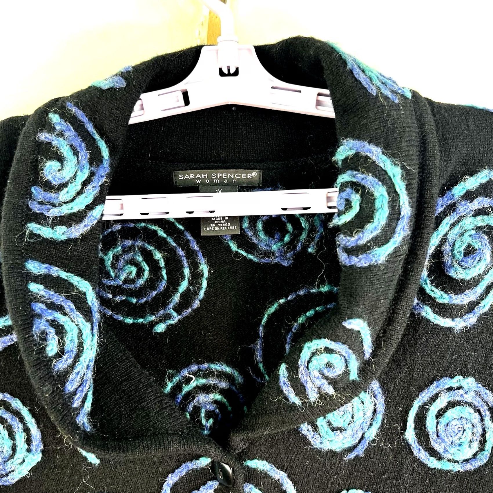 Vintage VTG Sarah Spencer Geometric Art Cardigan Wool Nylon Black Womens 1X Knit V-Neck Long Sleeve Embroidered Geometric Pattern Vintage Cardigan Size XL / US 12-14 / IT 48-50 - 3 Thumbnail