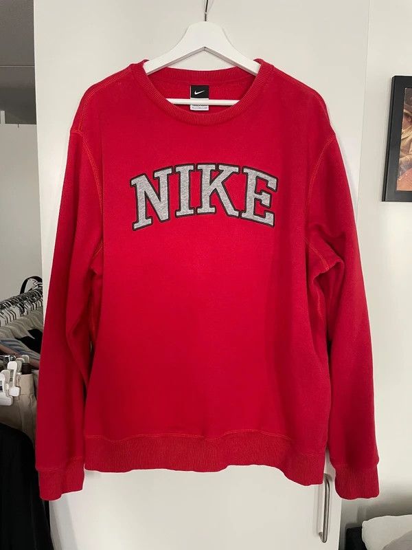 Nike Nike Vintage Big Logo Sweatshirt XL Size US XL / EU 56 / 4 - 1 Thumbnail