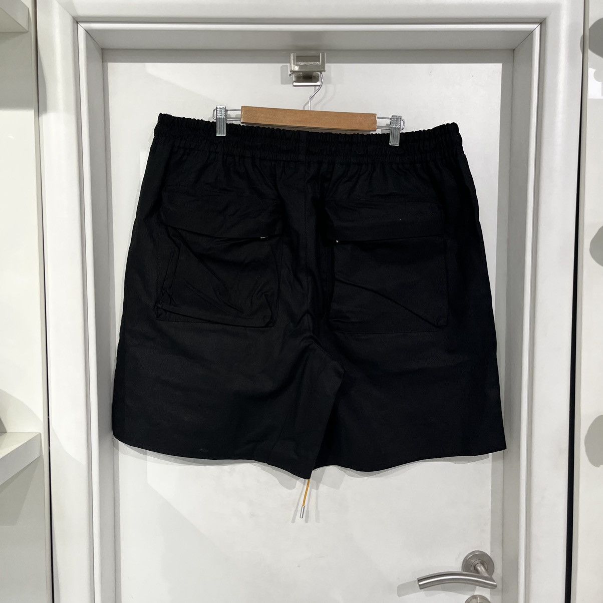 Fashion Nova Cargo Shorts Black Size US 36 / EU 52 - 2 Thumbnail