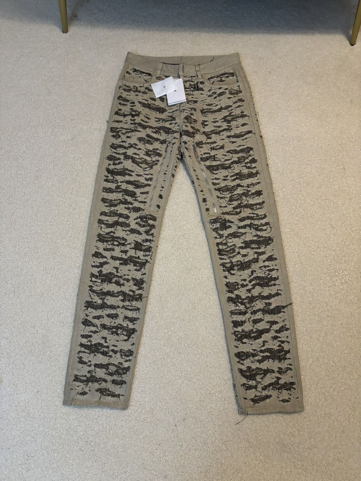 Givenchy Givenchy Distressed Camo Zipper Slim Fit Jeans Brown Beige Size US 30 / EU 46 - 1 Thumbnail