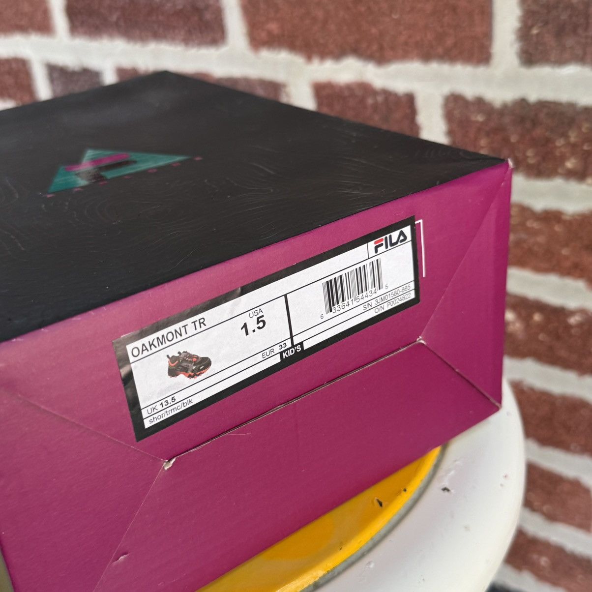 Fila Fila Kids Oakmont TR Trail Sneakers – Size 1.5 US - NEW!!! Size US 5 / EU 37 - 7 Thumbnail
