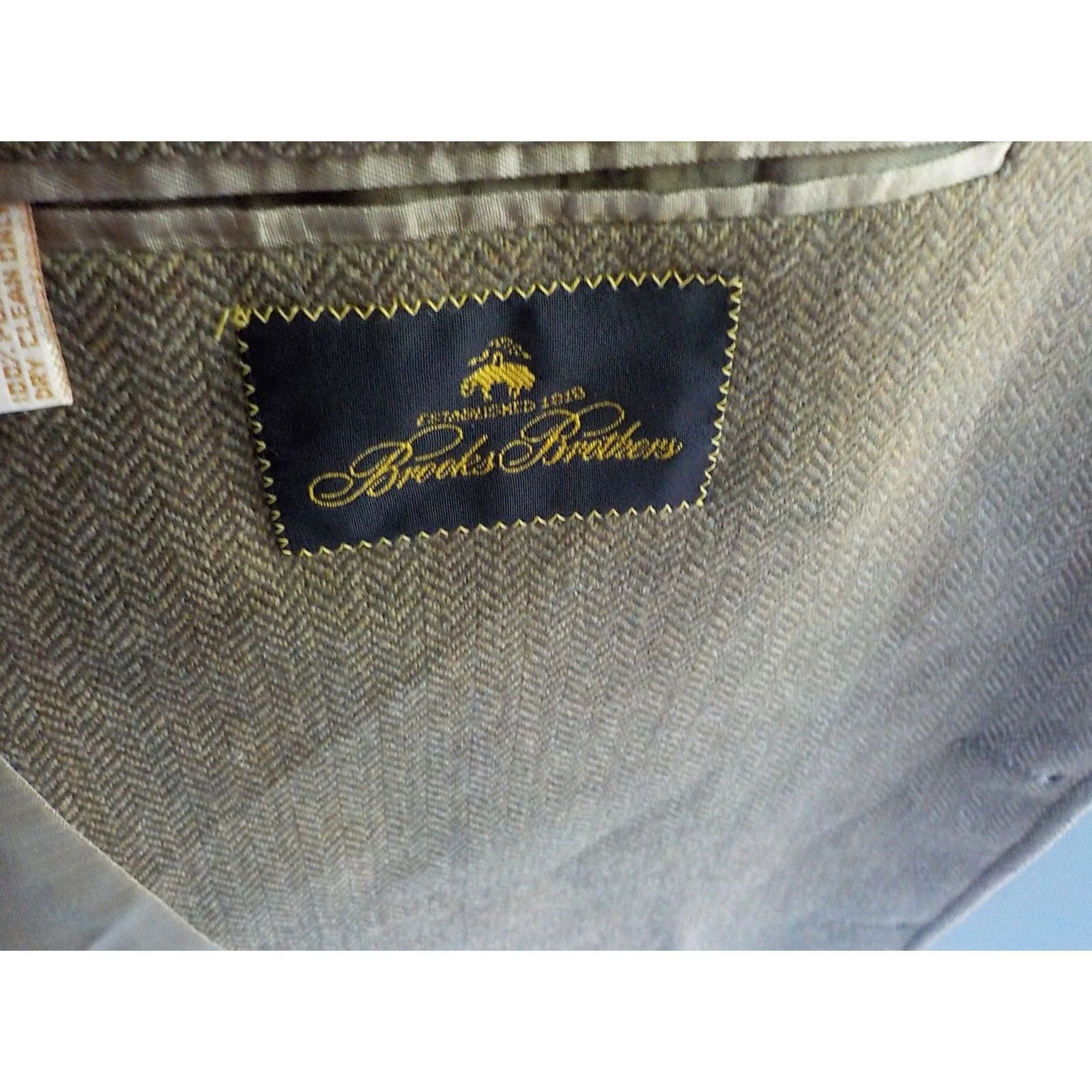 Brooks Brothers VINTAGE Brooks Brothers Blazer 2 Button Herringbone Wool SZ 42R Mens Green 100% Wool USA Size 42R - 7 Thumbnail
