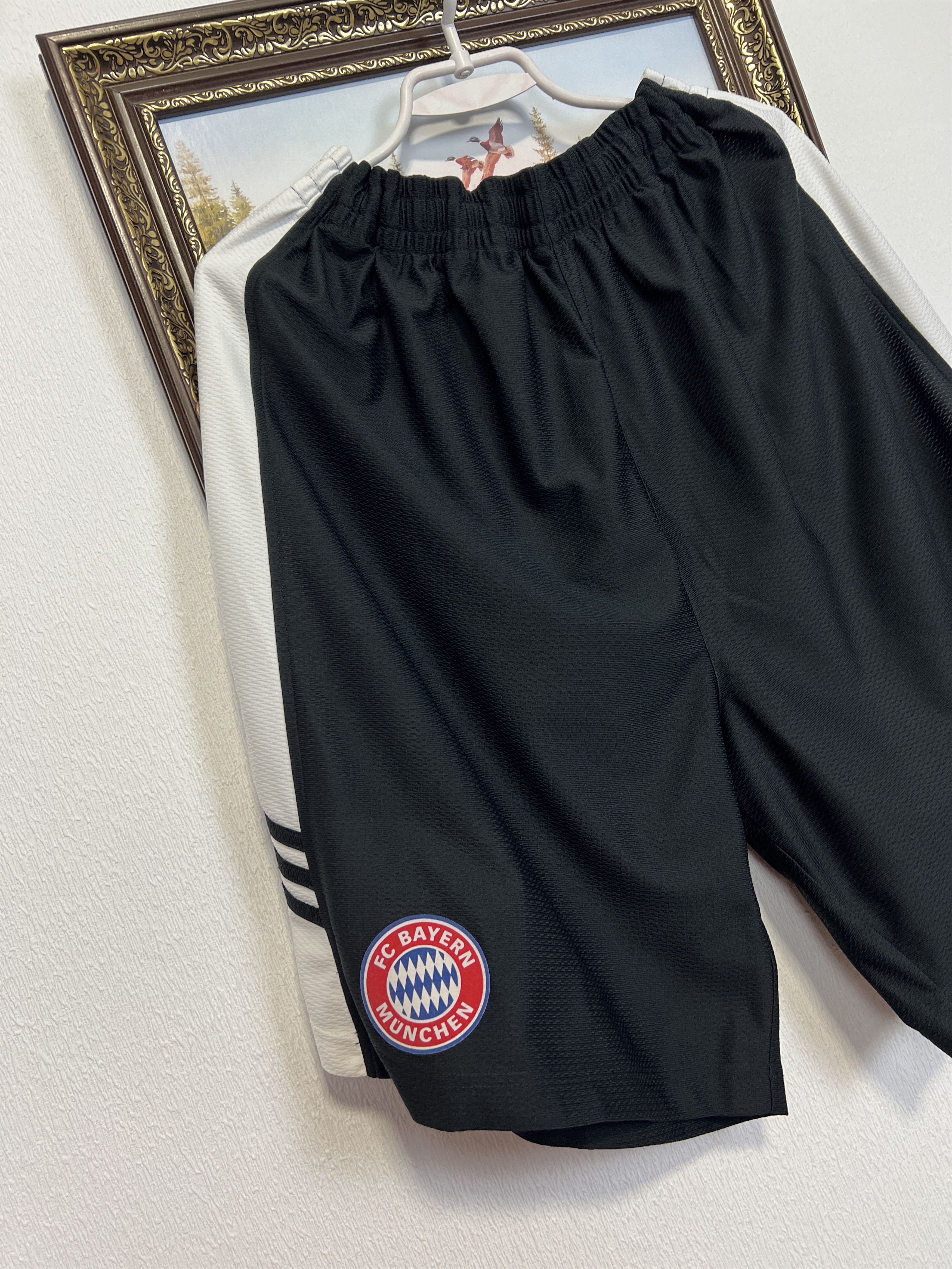 Adidas Vintage Adidas Bayern Munich Football Shorts Soccer Athletic Size US 36 / EU 52 - 3 Thumbnail