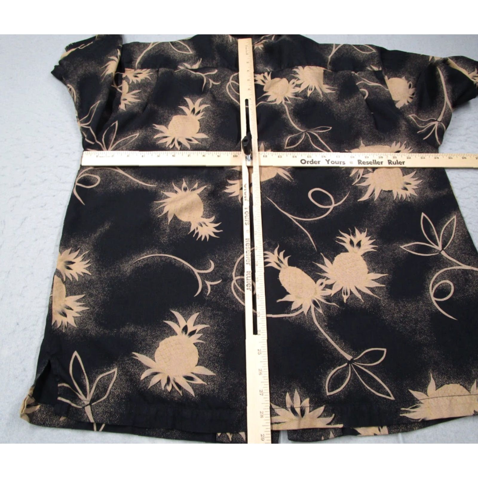 Tommy Bahama VINTAGE Tommy Bahama Shirt Mens XL Black Silk Button-Up Loop Collar Pineapples Size US XL / EU 56 / 4 - 5 Thumbnail