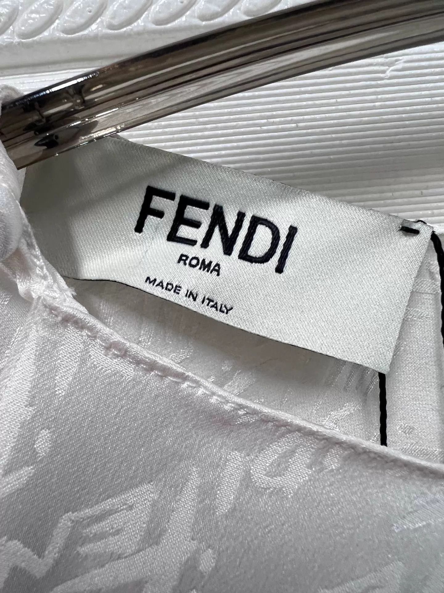 Fendi Fendi Silk Logo Shawl Back 3/4 Sleeve Waist-Tie Shirt 40 Size S / US 4 / IT 40 - 3 Thumbnail