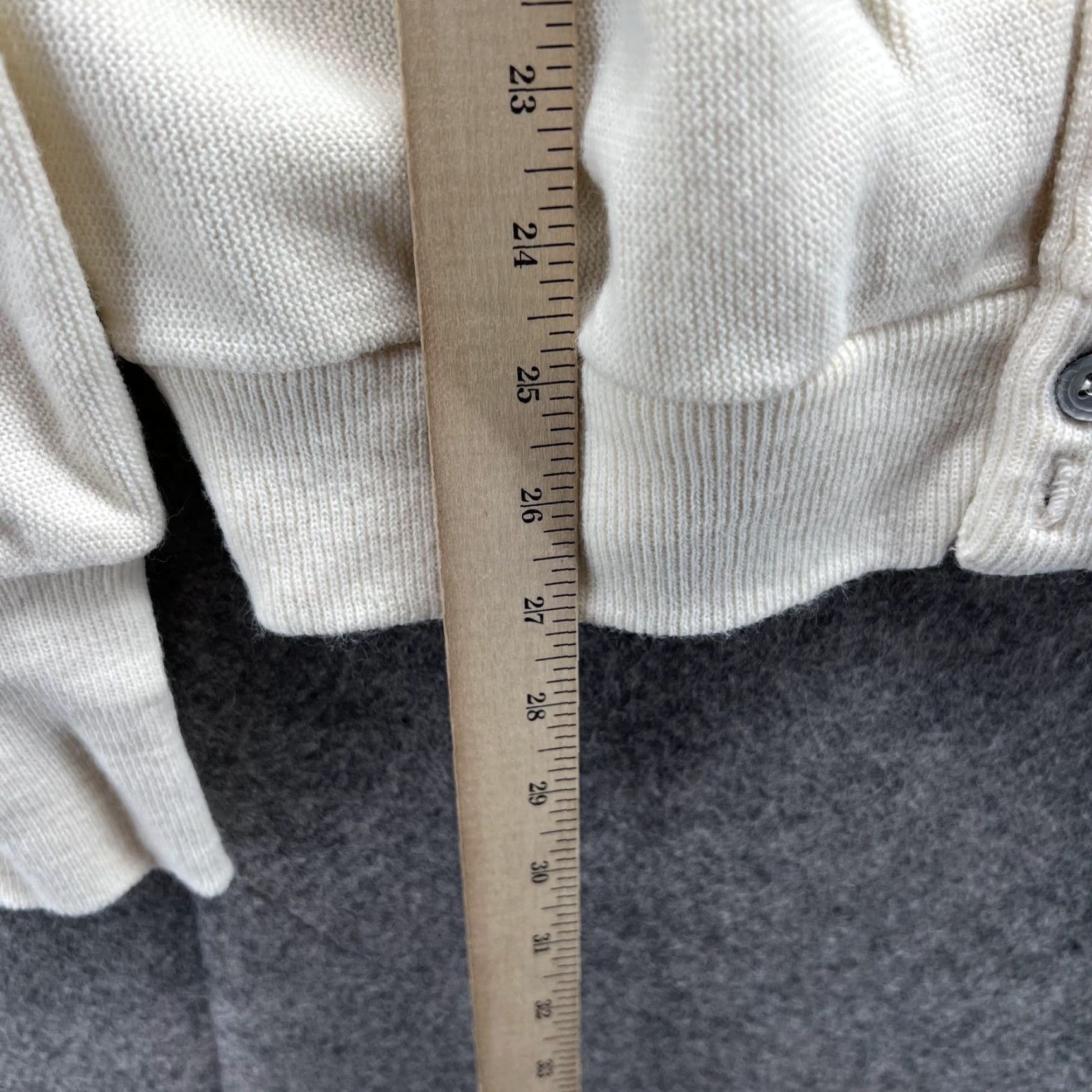 Izod VINTAGE Izod Sweater Cardigan Women Large Beige Logo Acrylic All Seasons Fall Spring Winter Womens Holiday JL Size L / US 10 / IT 46 - 7 Thumbnail
