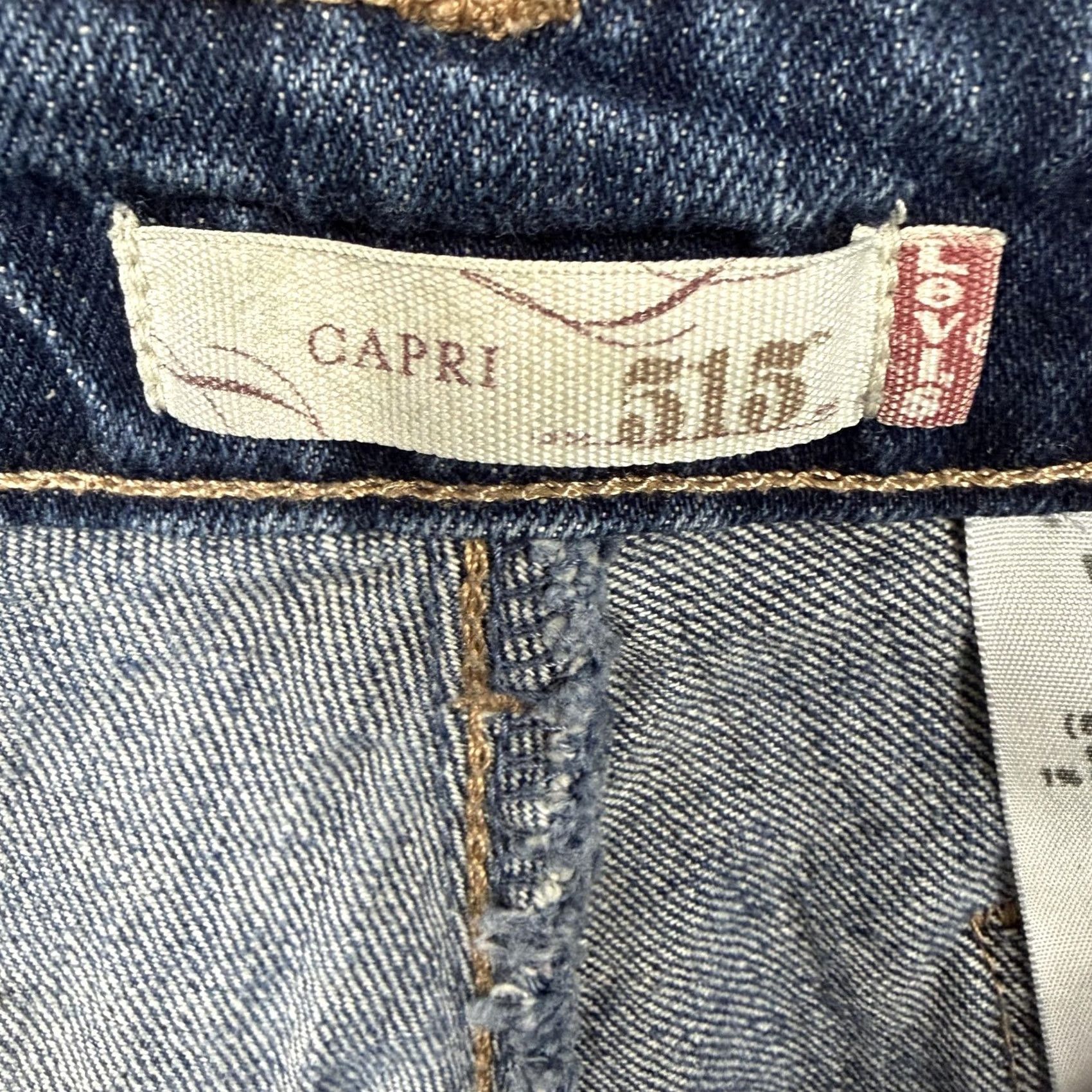 Levi's Levi's 515 Capri Jeans Women 8M 31x21 Medium Blue Denim 5-Pocket Stretch Capri Crop 515 Low Rise Quarter Buckle Hem Vintage No Size 30" / US 8 / IT 44 - 7 Thumbnail